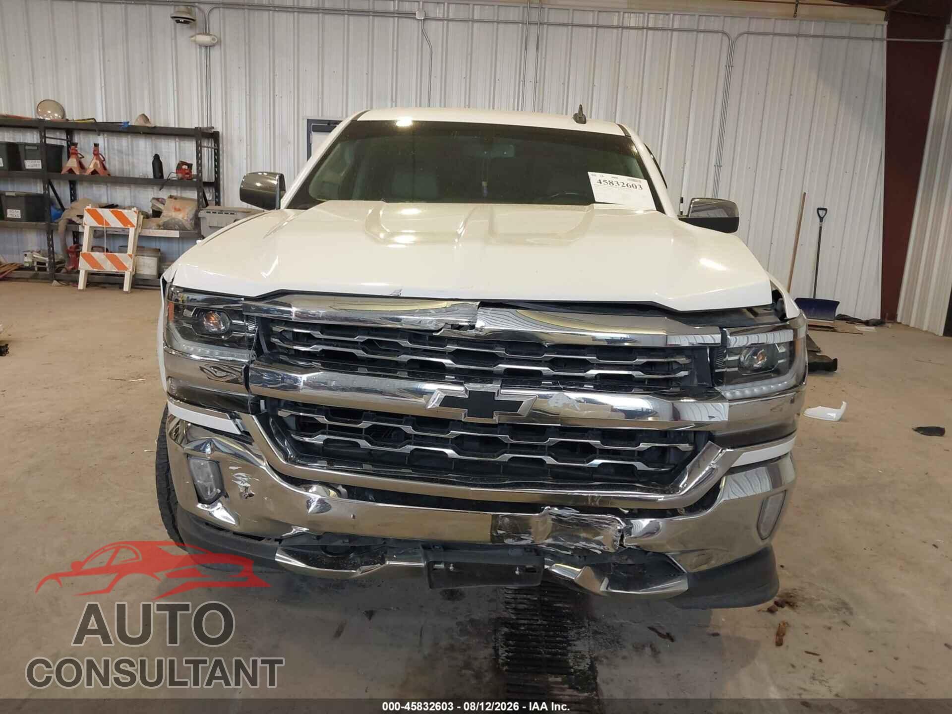 CHEVROLET SILVERADO 1500 2018 - 3GCUKSEC2JG139375