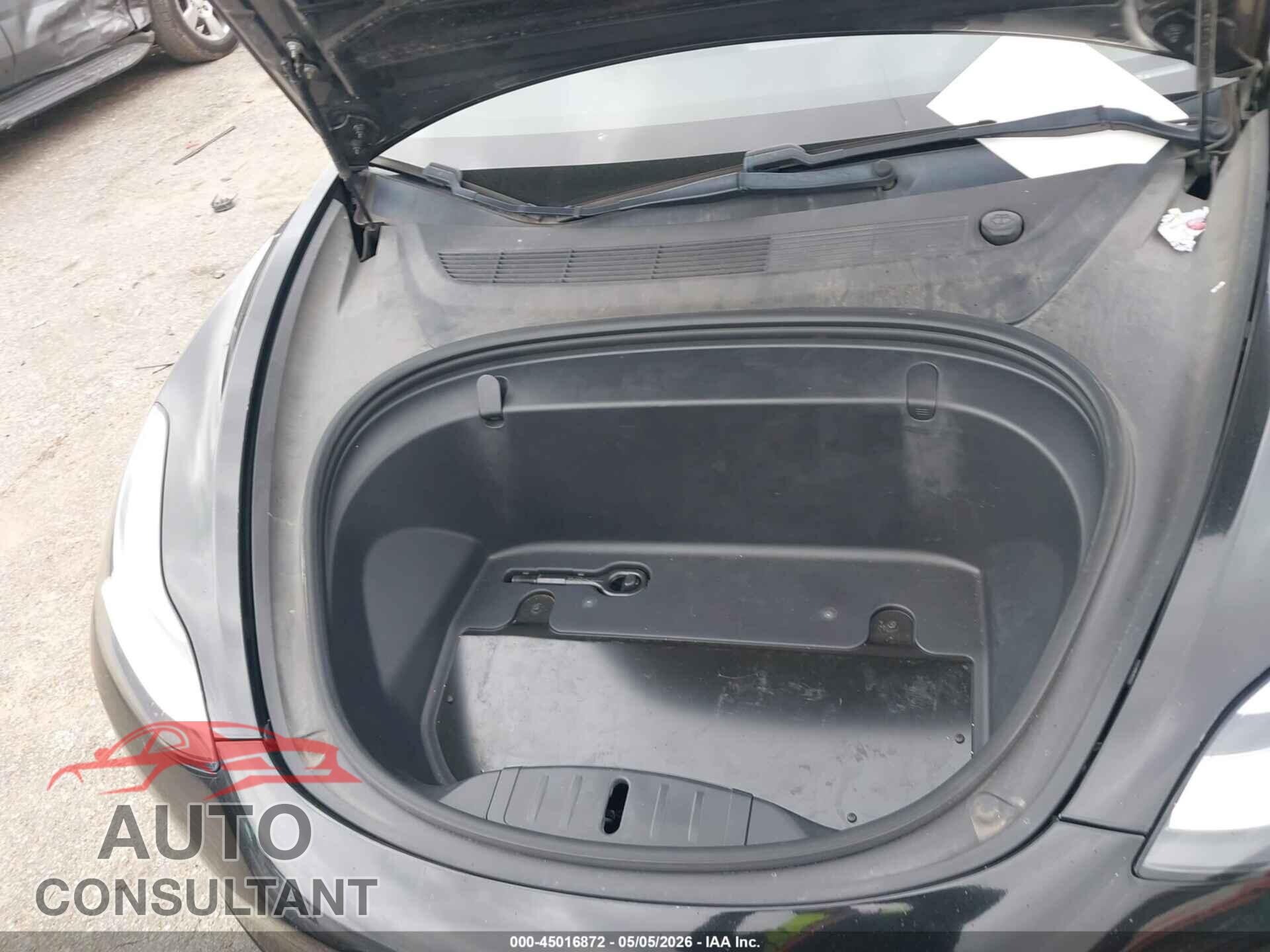 TESLA MODEL 3 2019 - 5YJ3E1EA1KF304383
