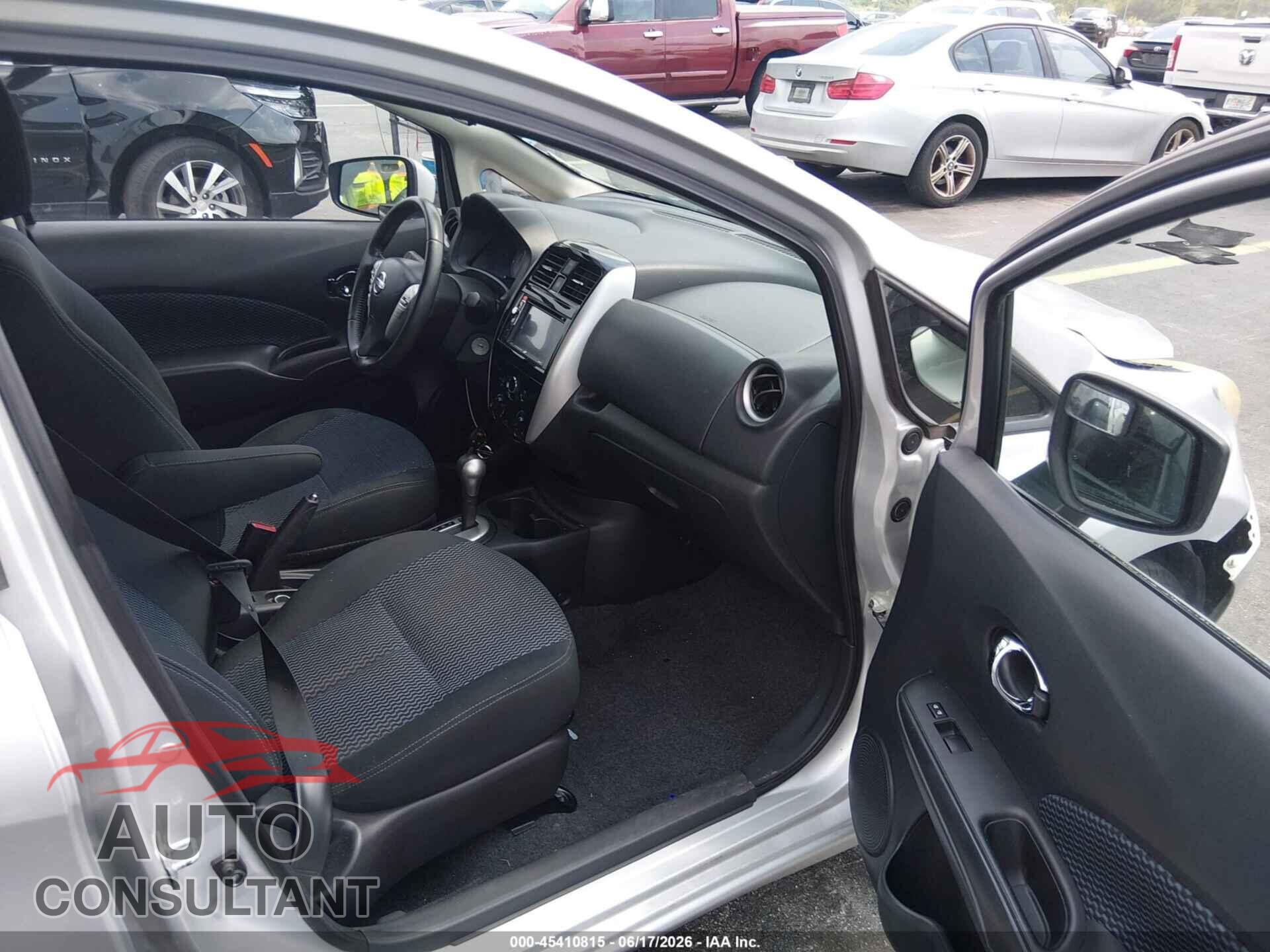 NISSAN VERSA NOTE 2015 - 3N1CE2CP3FL417355
