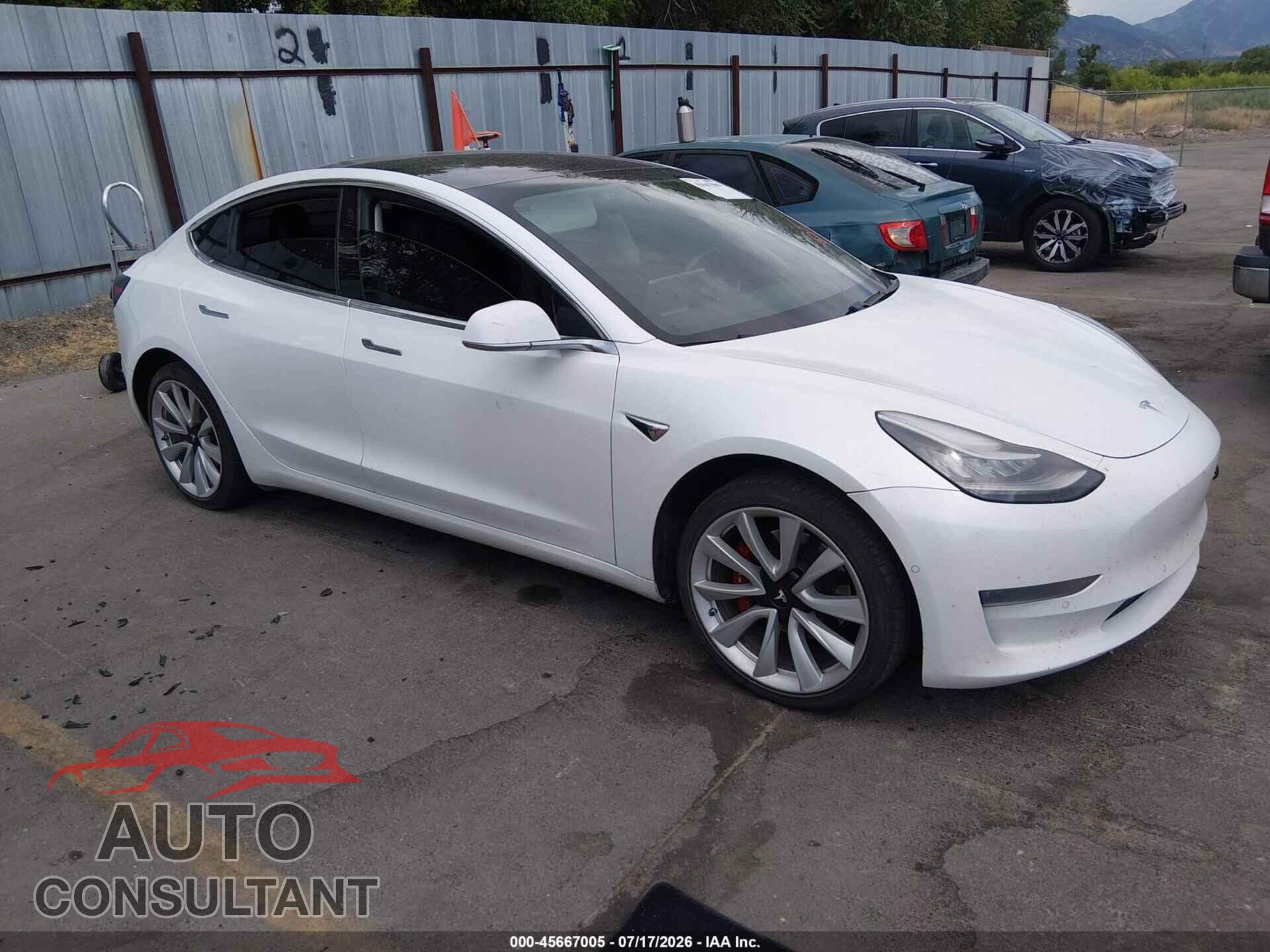 TESLA MODEL 3 2018 - 5YJ3E1EA1JF052424