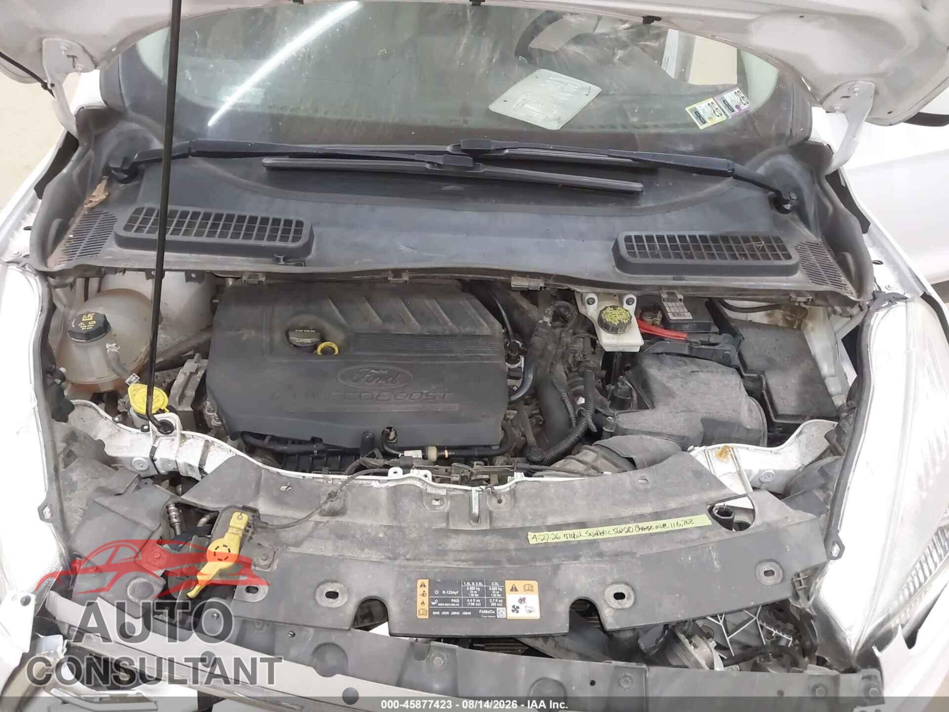 FORD ESCAPE 2017 - 1FMCU9GD8HUB13631