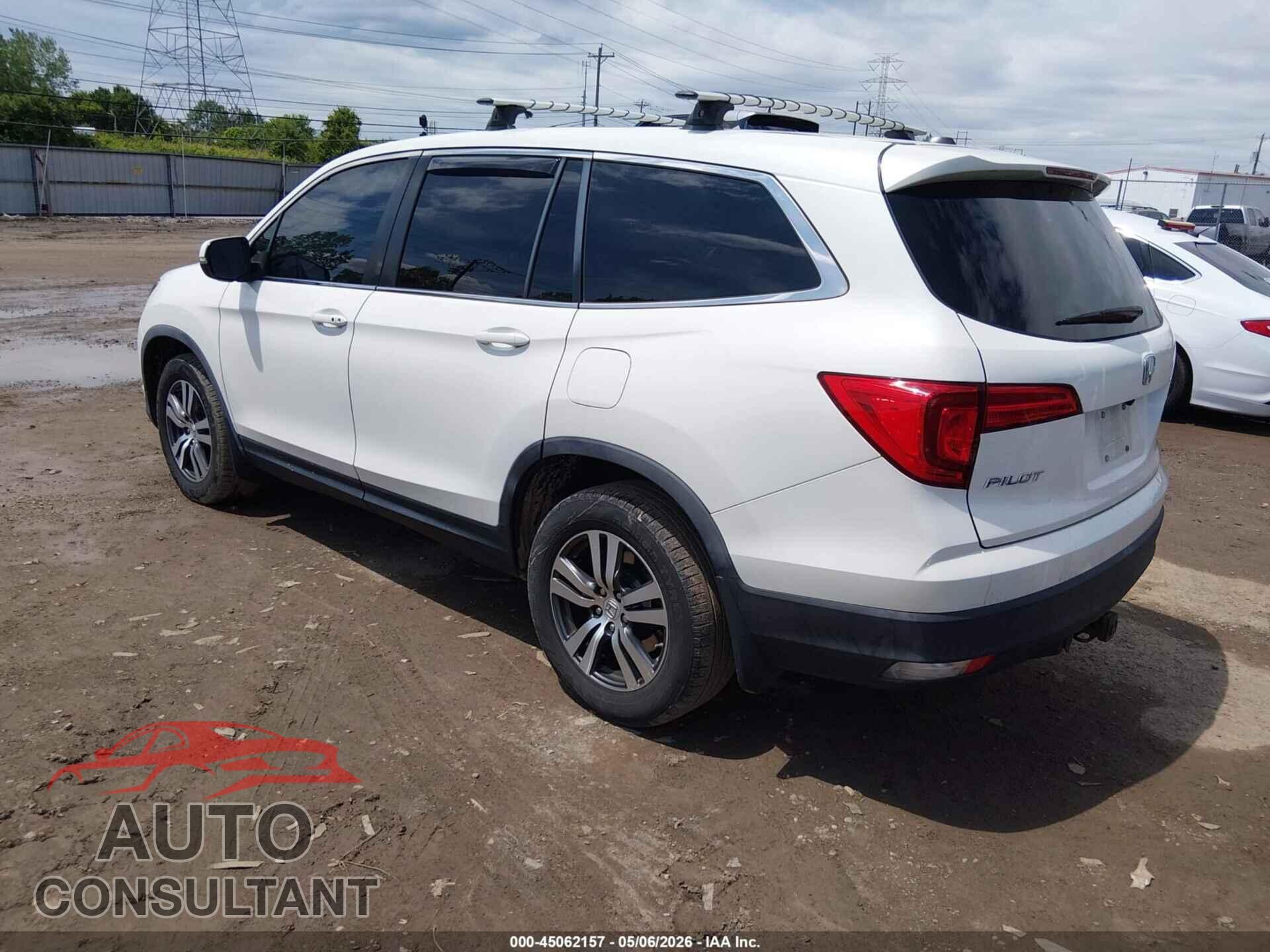 HONDA PILOT 2017 - 5FNYF6H62HB010765