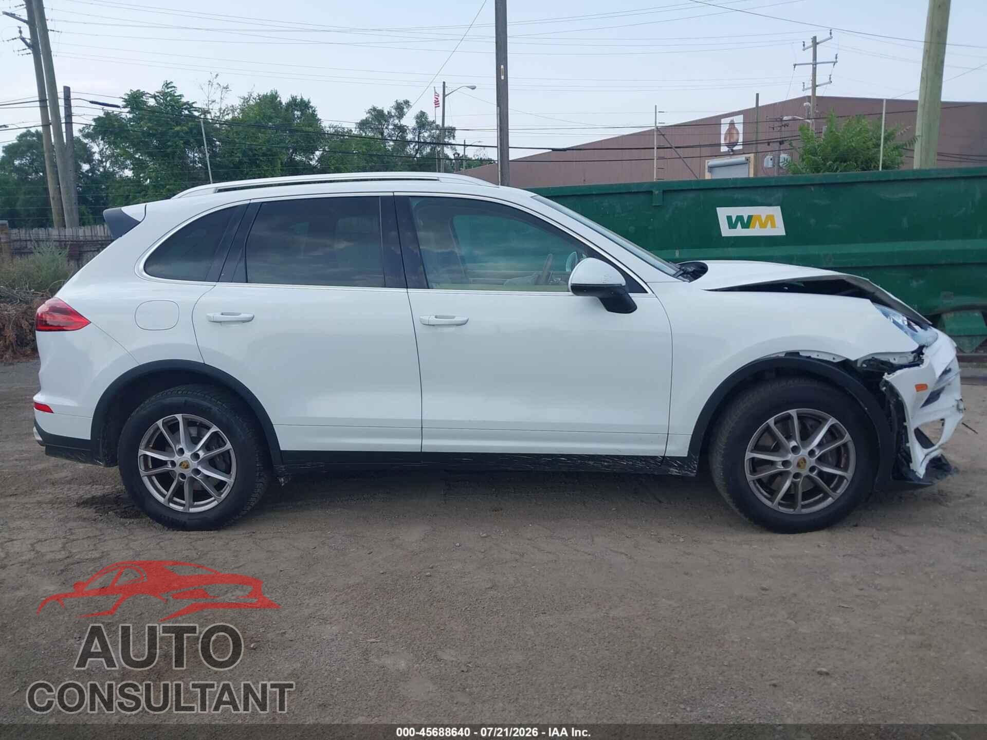 PORSCHE CAYENNE 2016 - WP1AA2A22GKA37013