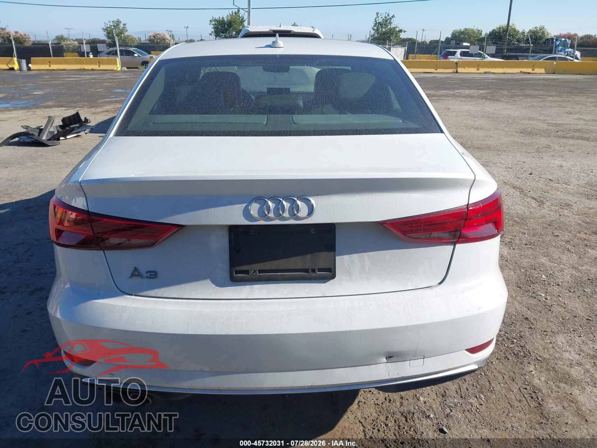 AUDI A3 2017 - WAUAUGFF4H1039240
