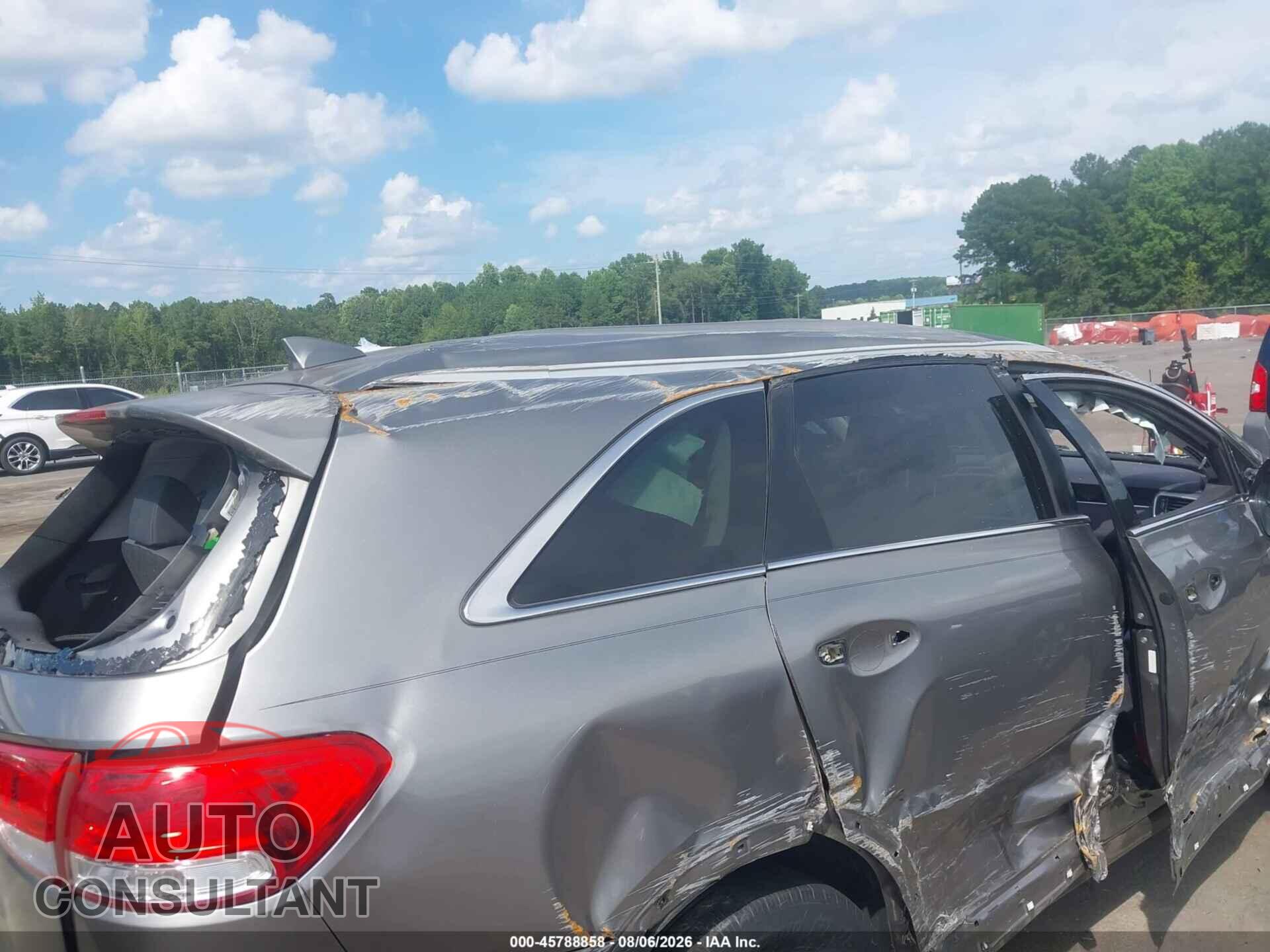 KIA SORENTO 2017 - 5XYPG4A32HG272498
