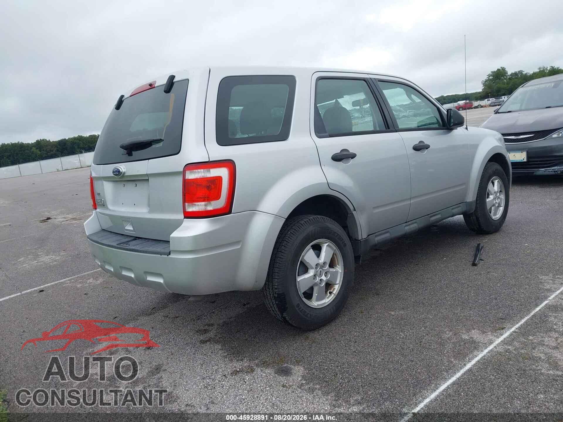 FORD ESCAPE 2010 - 1FMCU9C72AKD33557