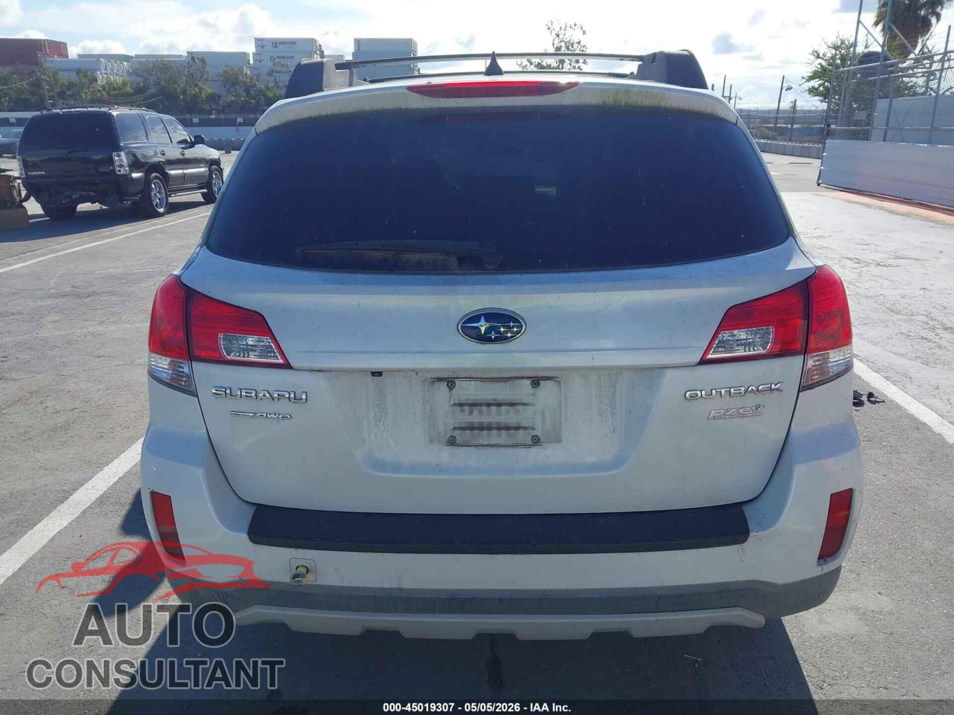 SUBARU OUTBACK 2013 - 4S4BRBSC4D3250956