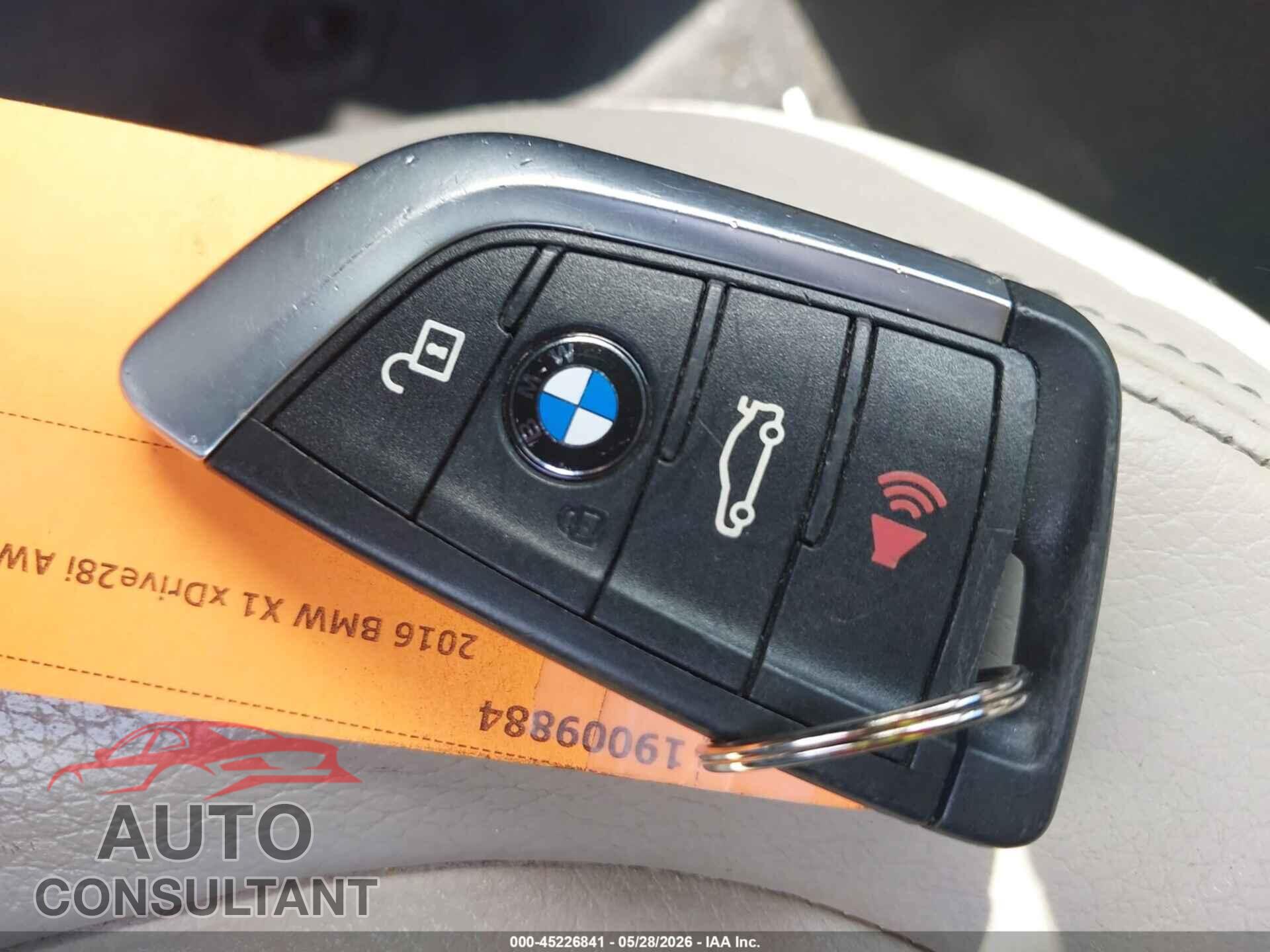 BMW X1 2016 - WBXHT3C30GP883524