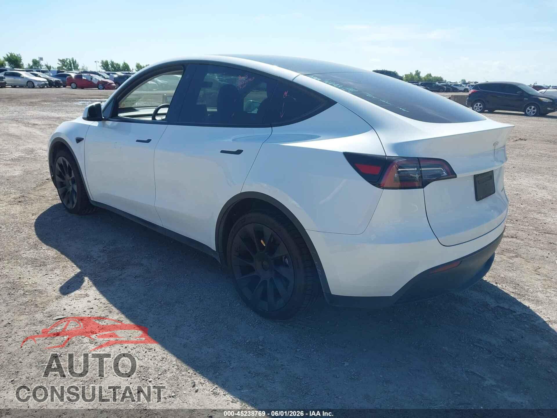 TESLA MODEL Y 2023 - 7SAYGAEE7PF708463