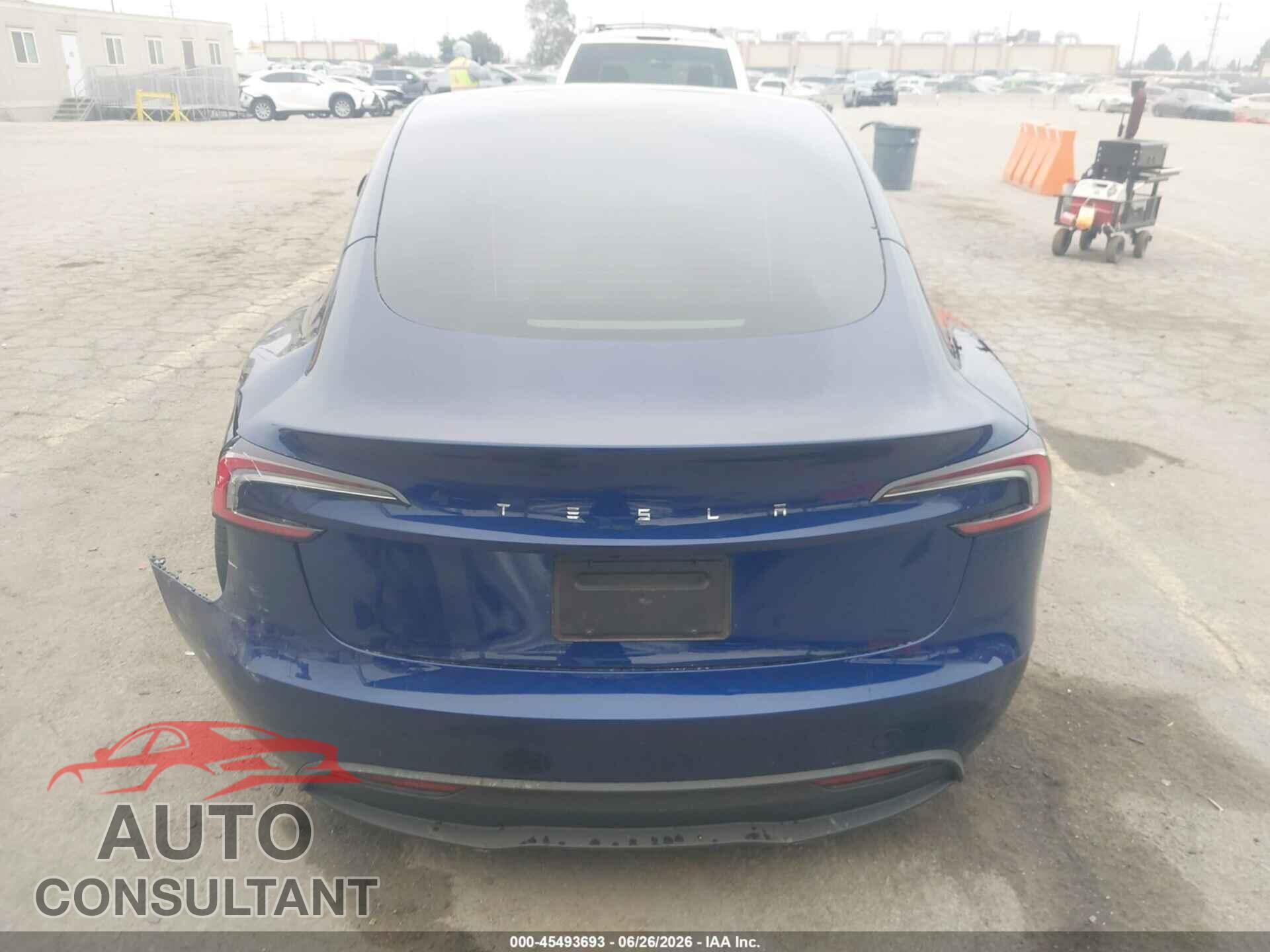TESLA MODEL 3 2024 - 5YJ3E1EA5RF766536