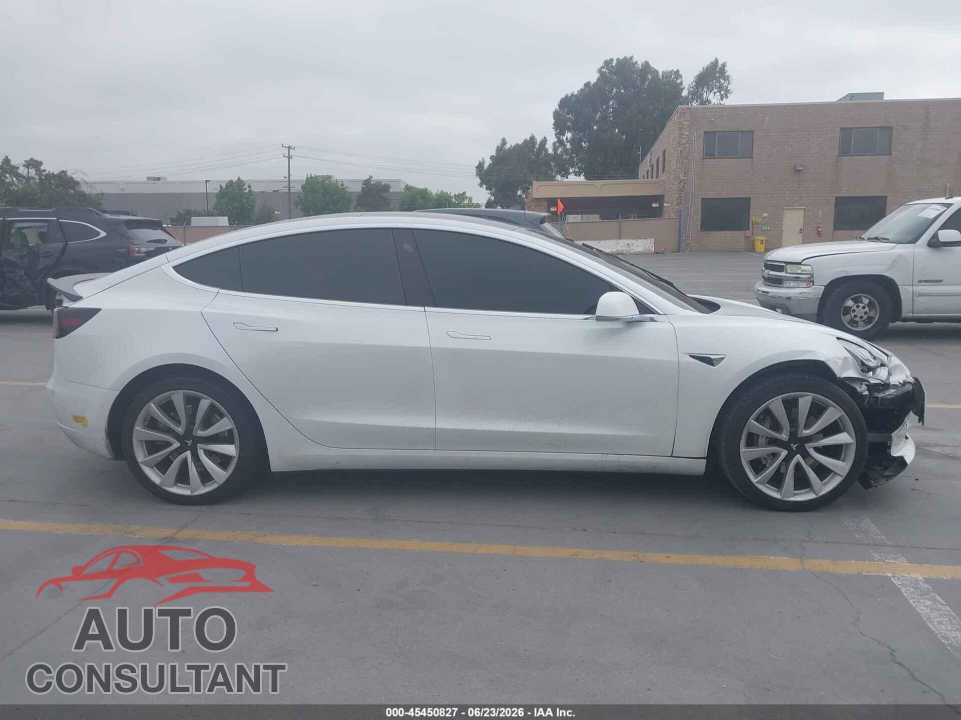 TESLA MODEL 3 2018 - 5YJ3E1EA4JF164585