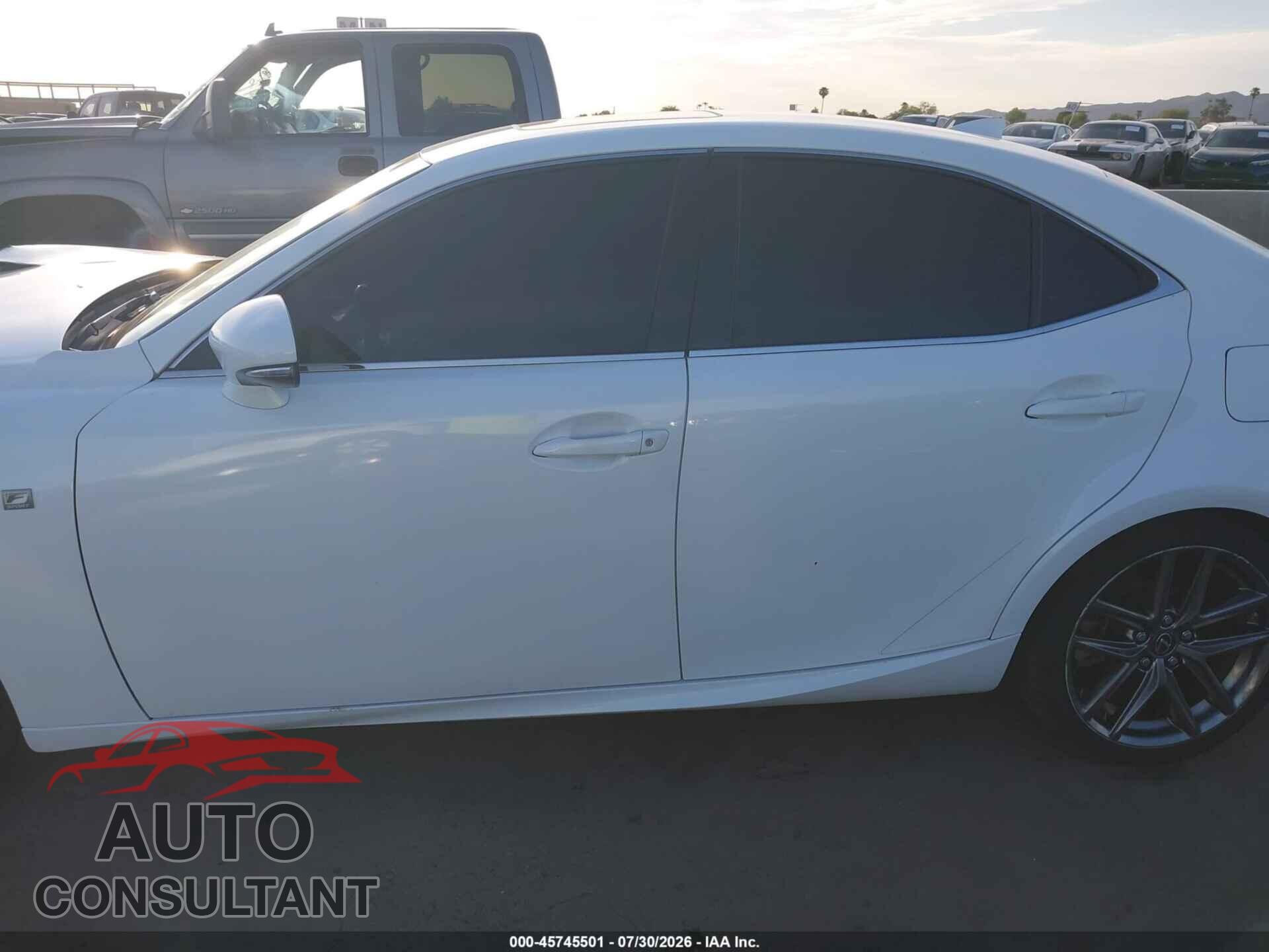 LEXUS IS 200T 2016 - JTHBA1D20G5037309