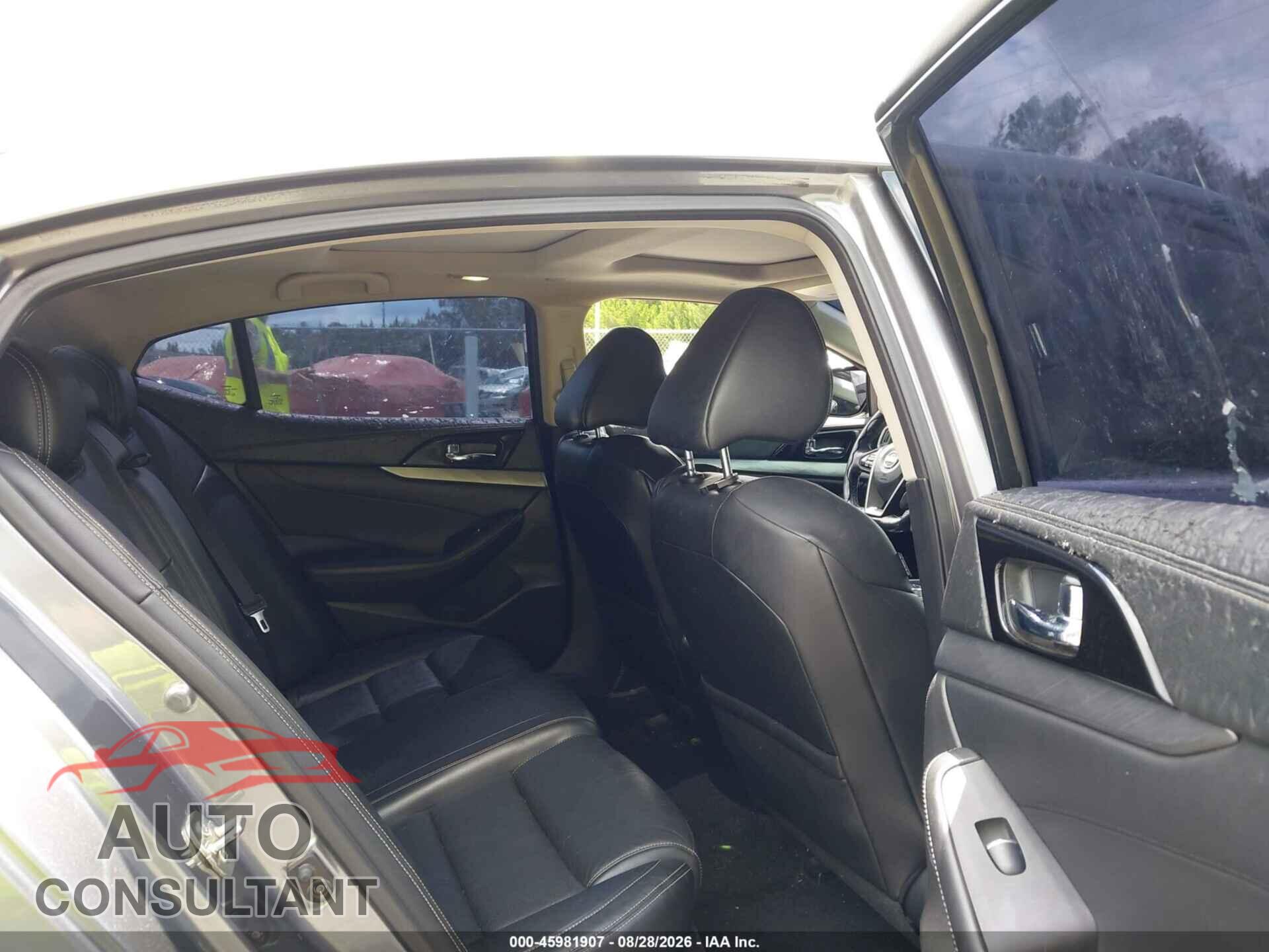 NISSAN MAXIMA 2016 - 1N4AA6AP1GC383588
