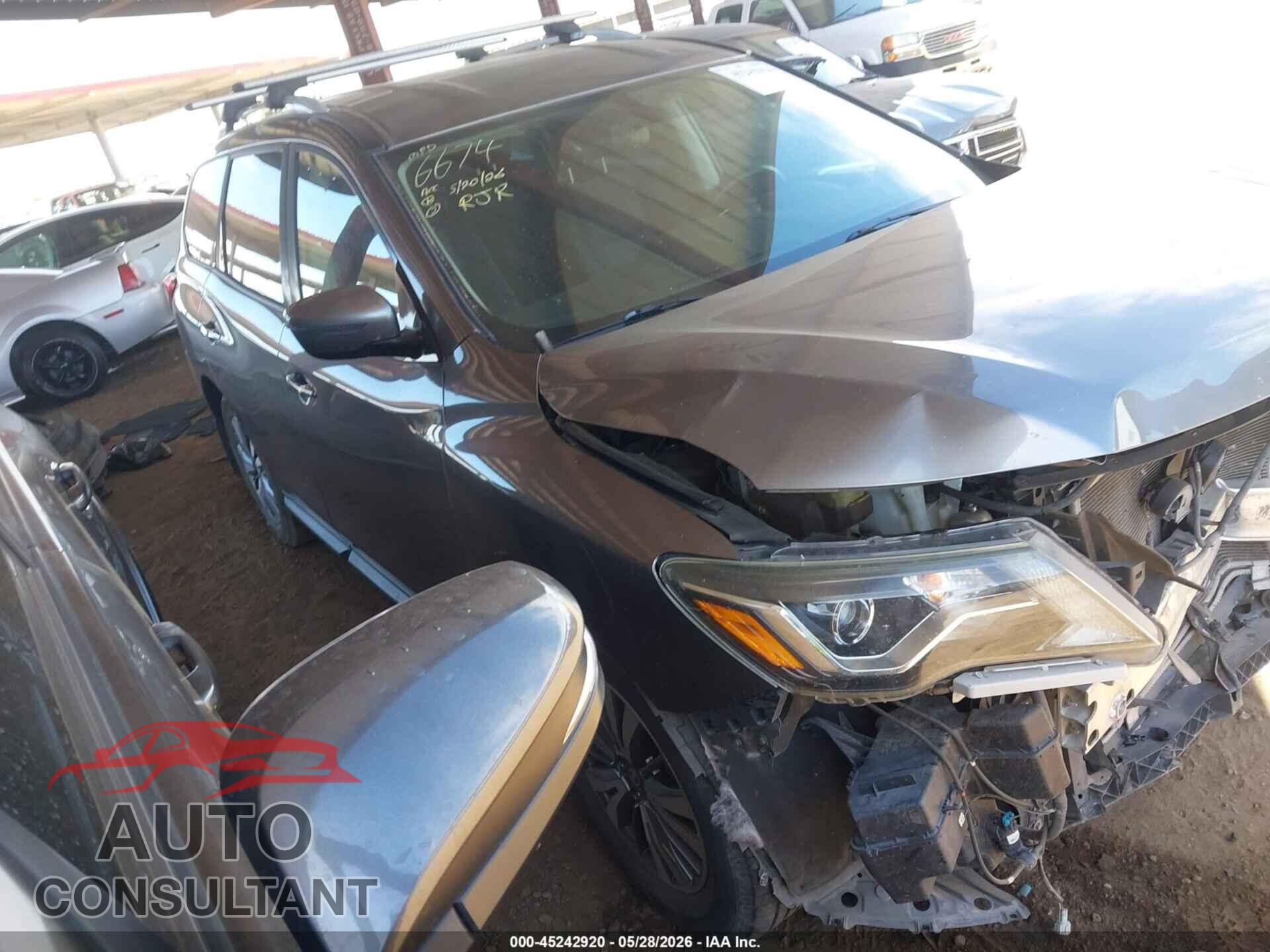 NISSAN PATHFINDER 2017 - 5N1DR2MM5HC632644