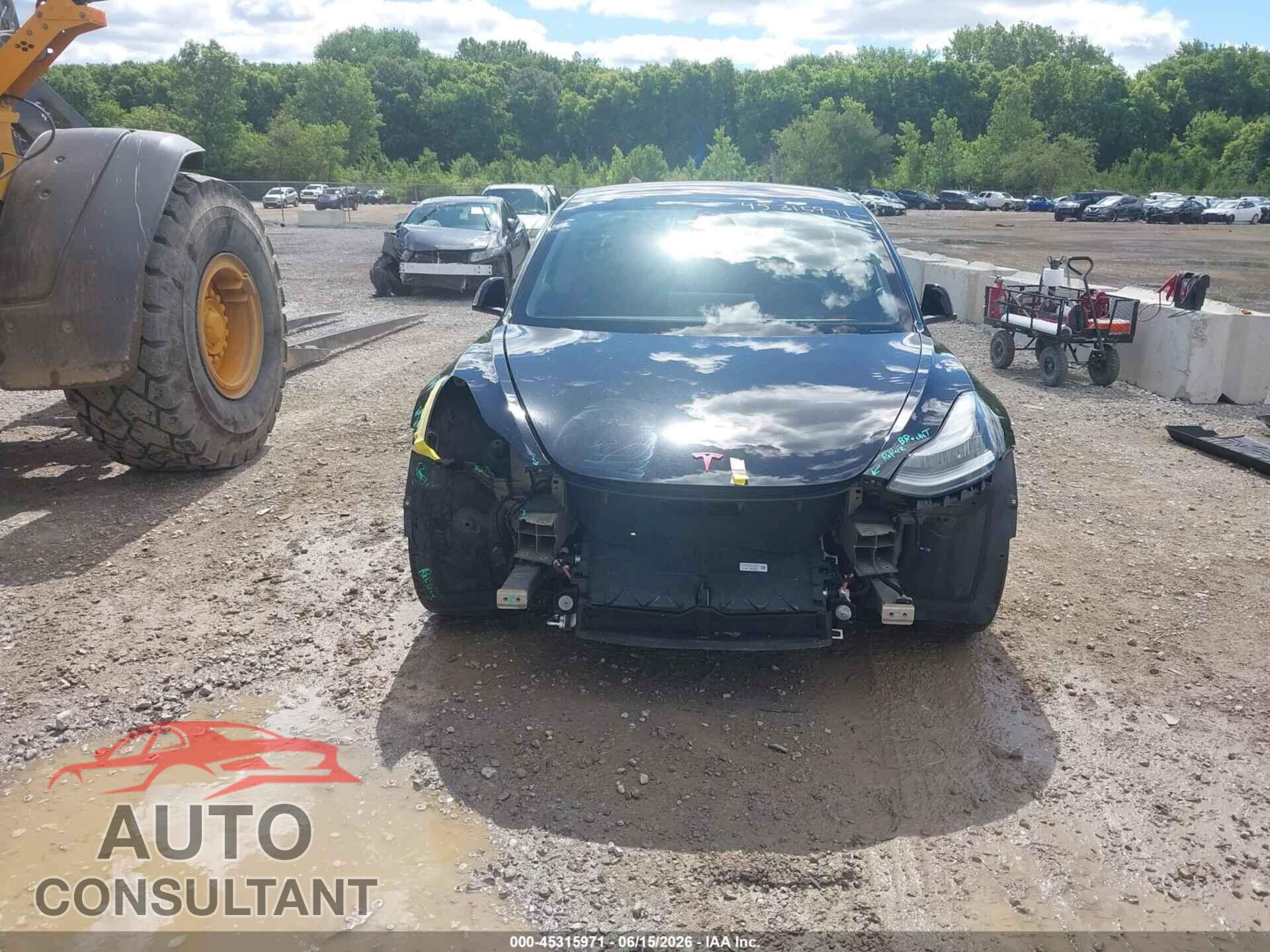 TESLA MODEL 3 2018 - 5YJ3E1EA8JF122873