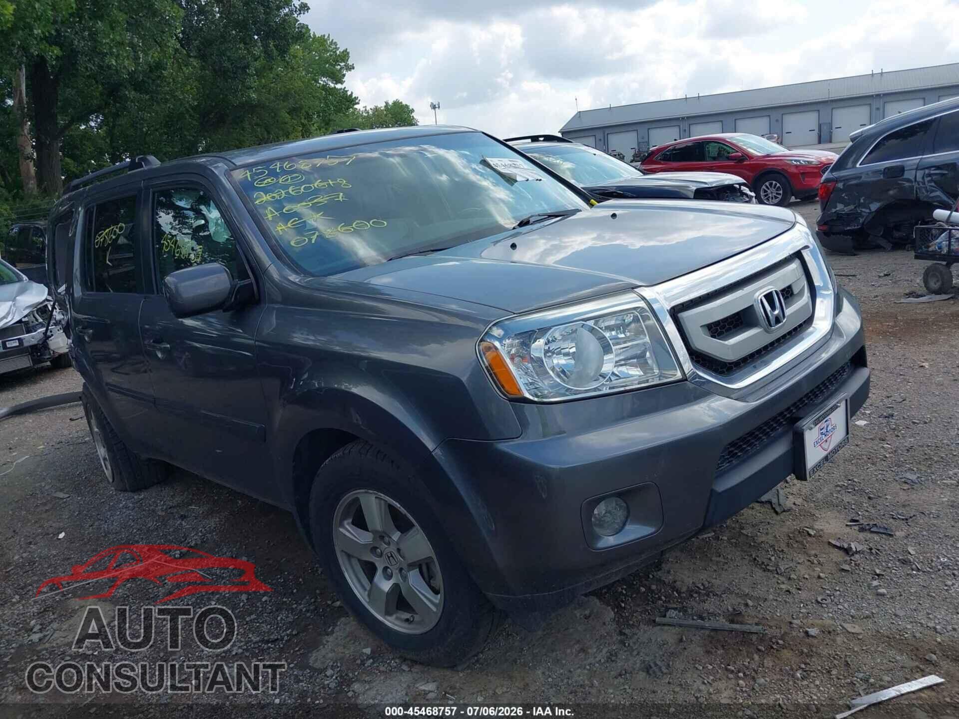 HONDA PILOT 2011 - 5FNYF4H59BB078600