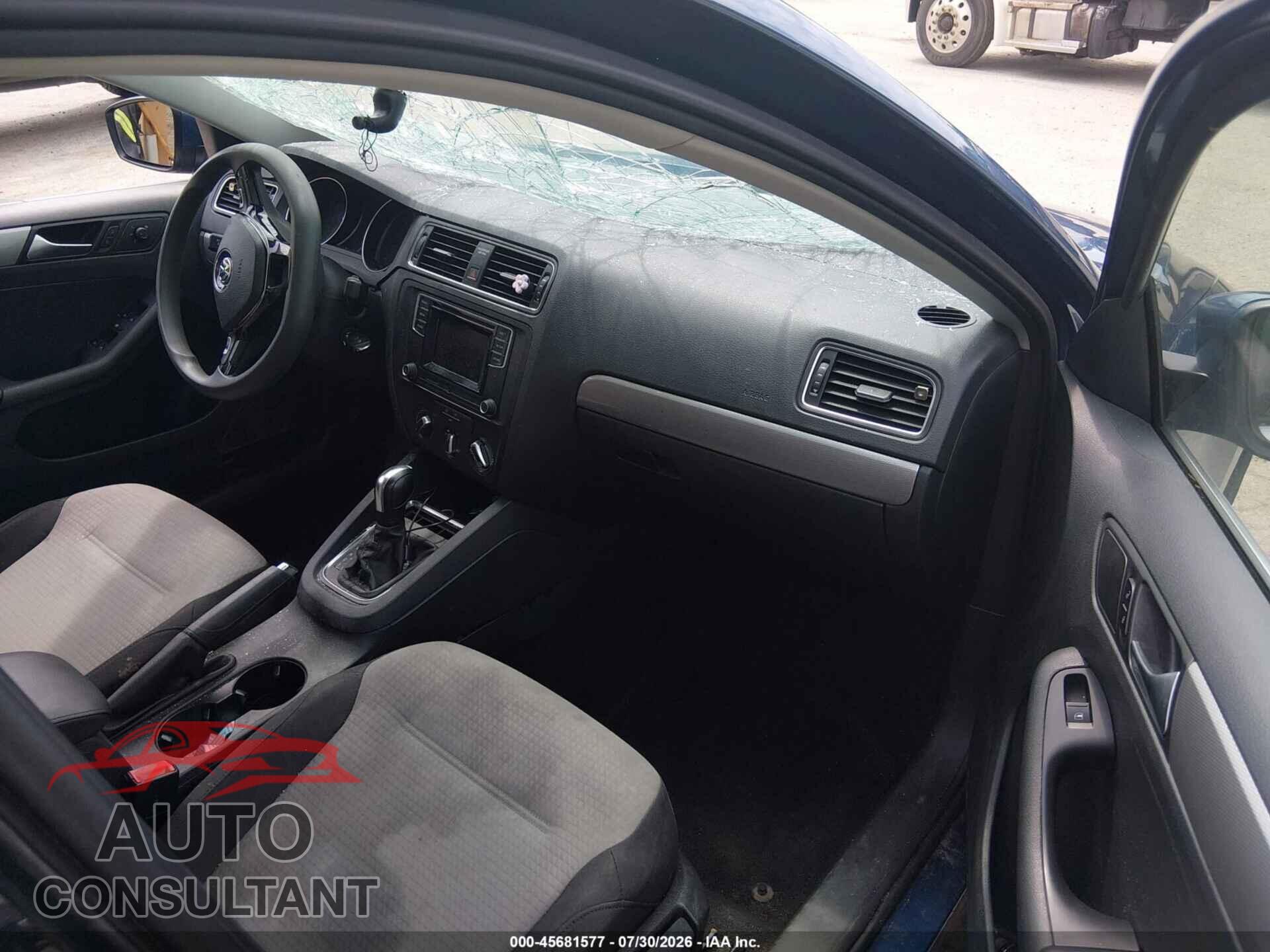 VOLKSWAGEN JETTA 2017 - 3VW2B7AJ6HM362746