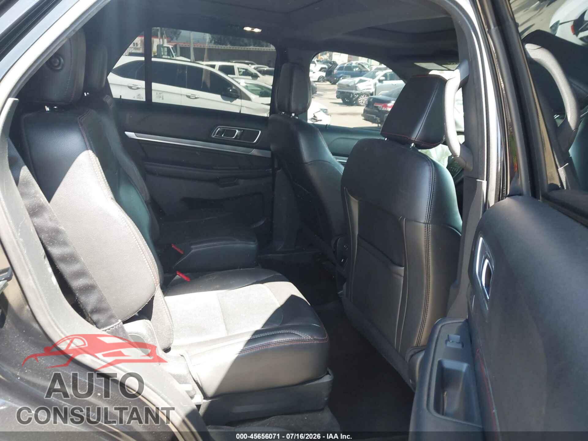 FORD EXPLORER 2018 - 1FM5K8GT2JGA80596