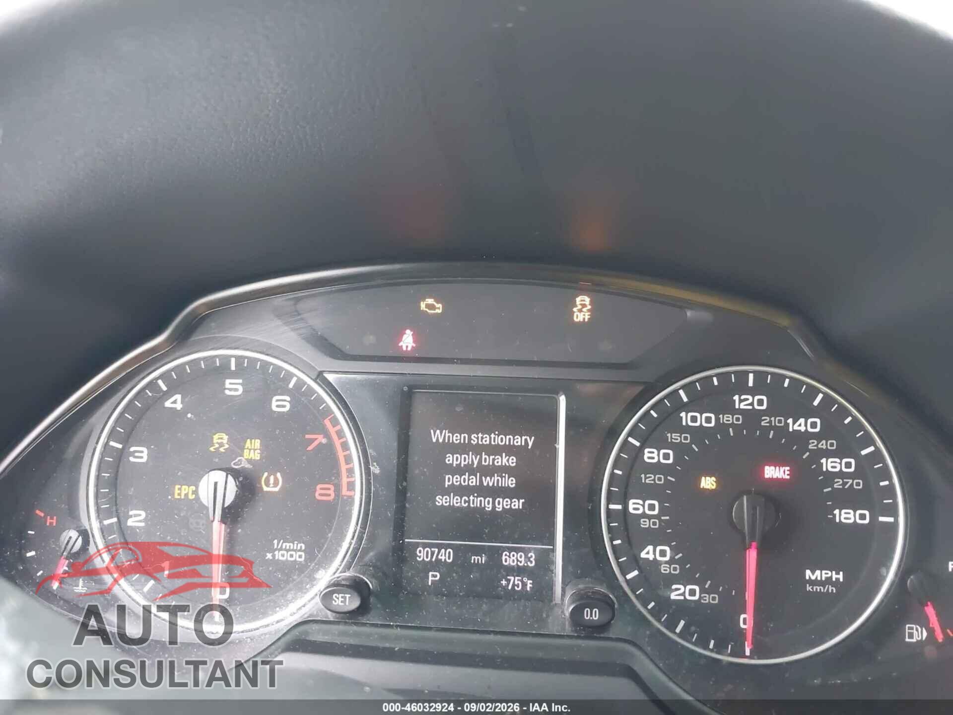 AUDI Q5 2012 - WA1LFAFP1CA015380