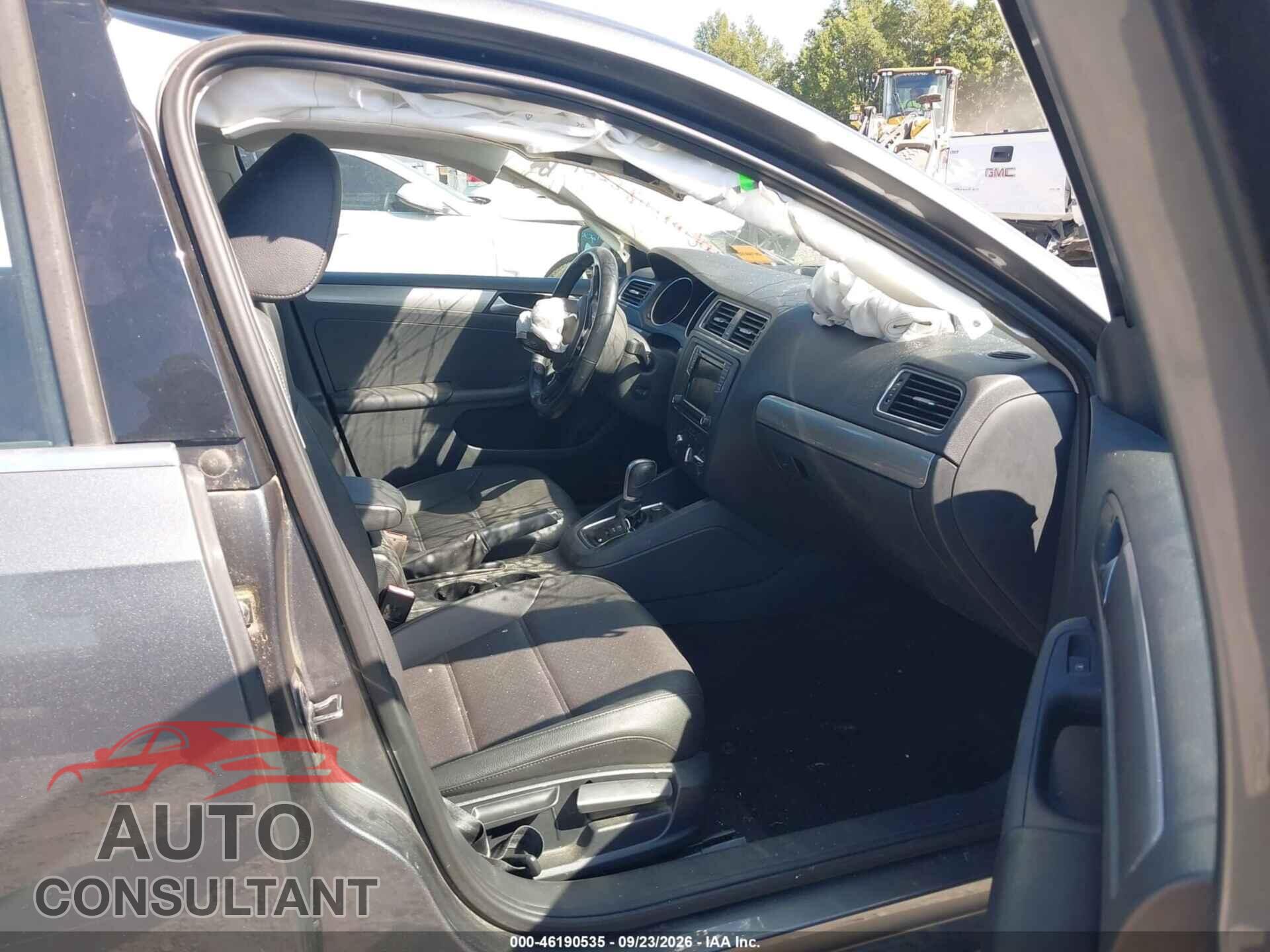VOLKSWAGEN JETTA 2017 - 3VWDB7AJ9HM249480