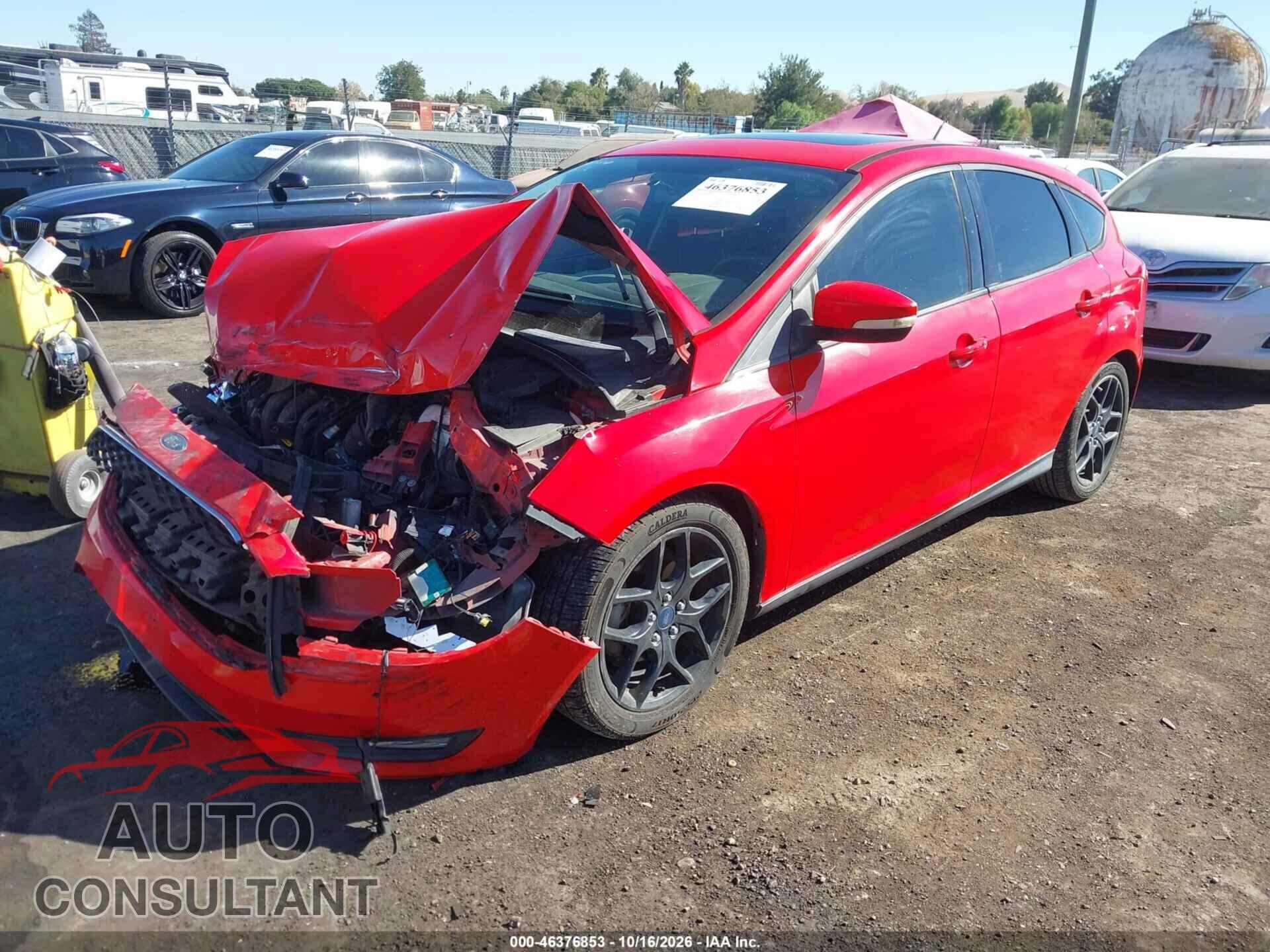 FORD FOCUS 2016 - 1FADP3K22GL340505
