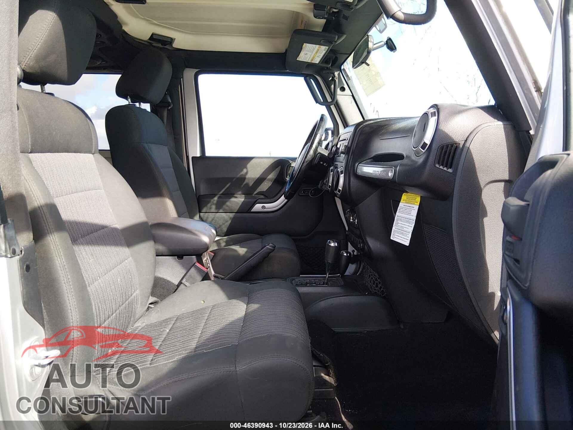 JEEP WRANGLER 2011 - 1J4AA5D16BL538456