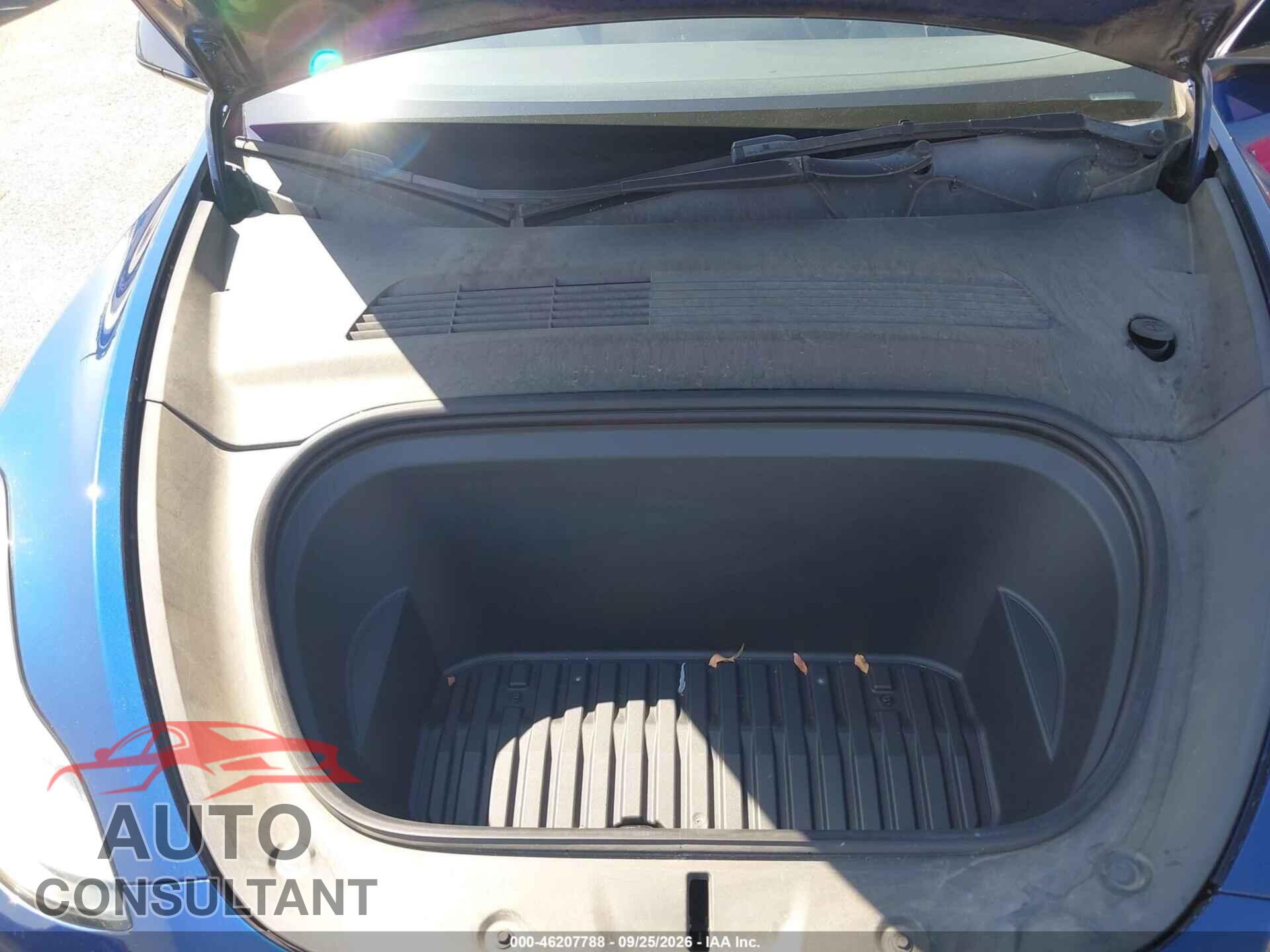 TESLA MODEL Y 2021 - 5YJYGDEF3MF098600