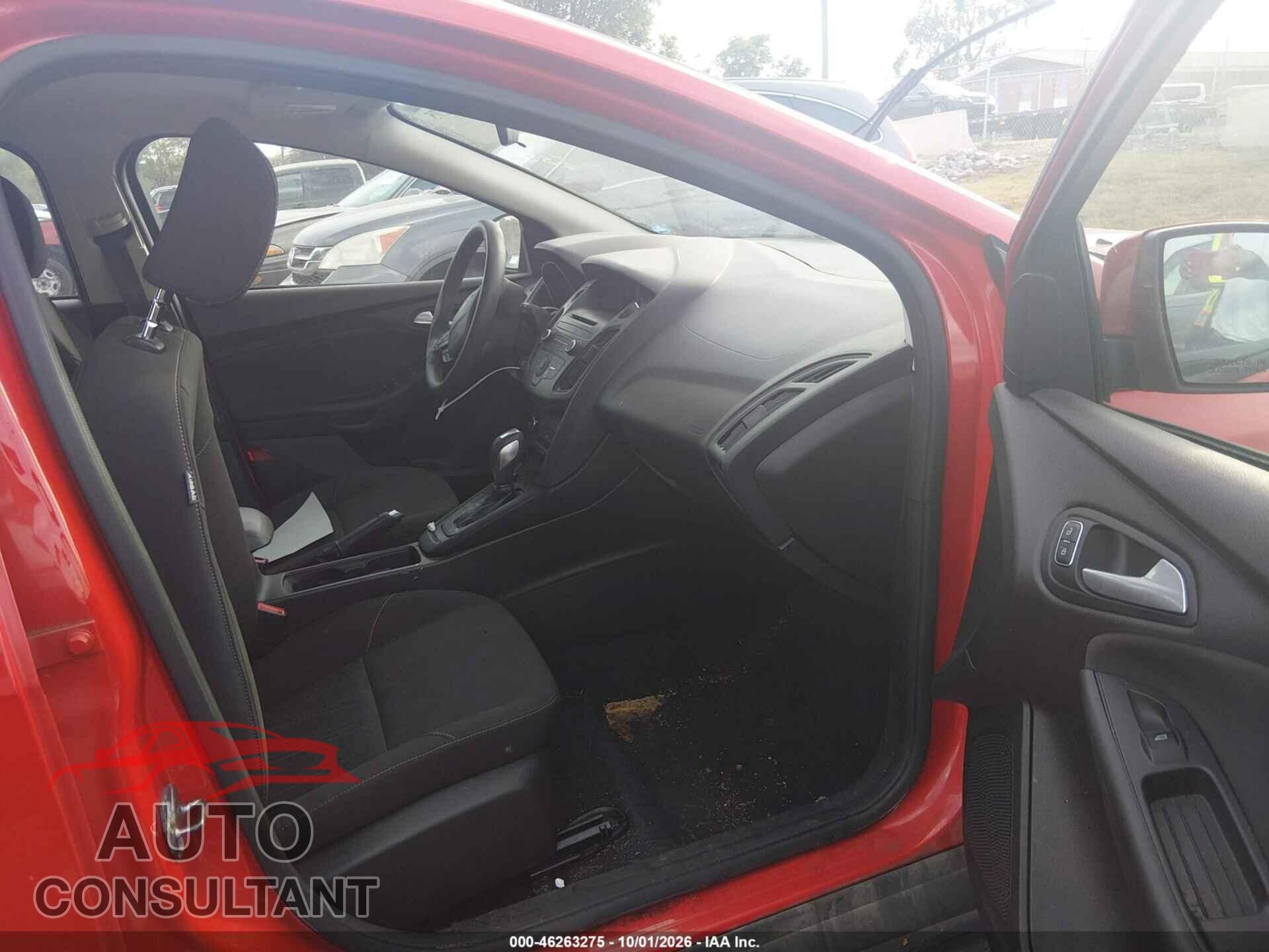 FORD FOCUS 2015 - 1FADP3K2XFL302311