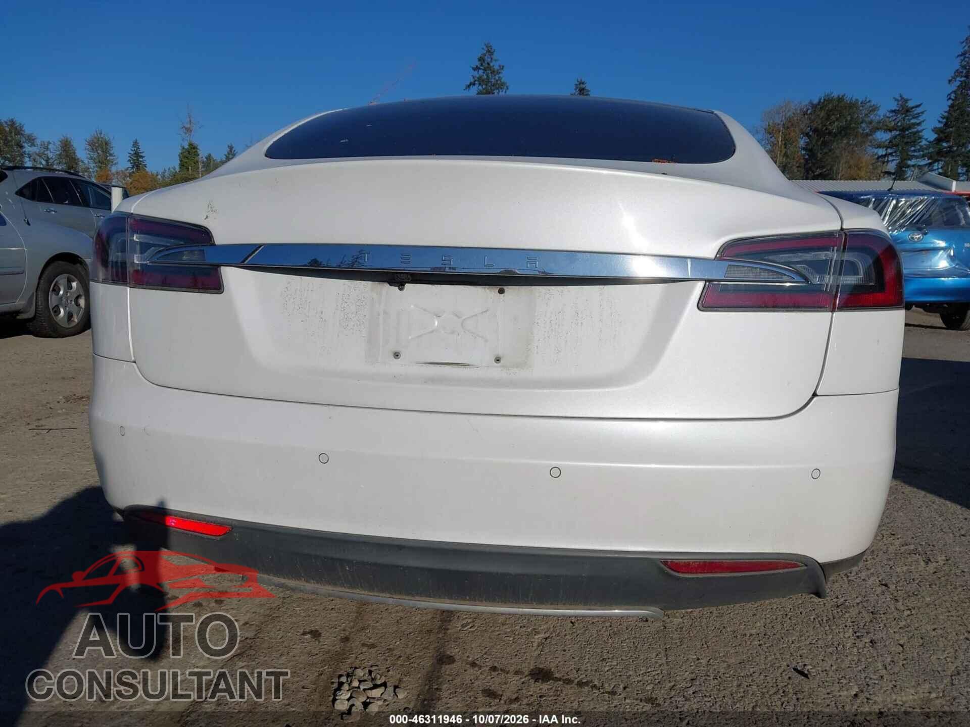 TESLA MODEL S 2013 - 5YJSA1DN3DFP24757