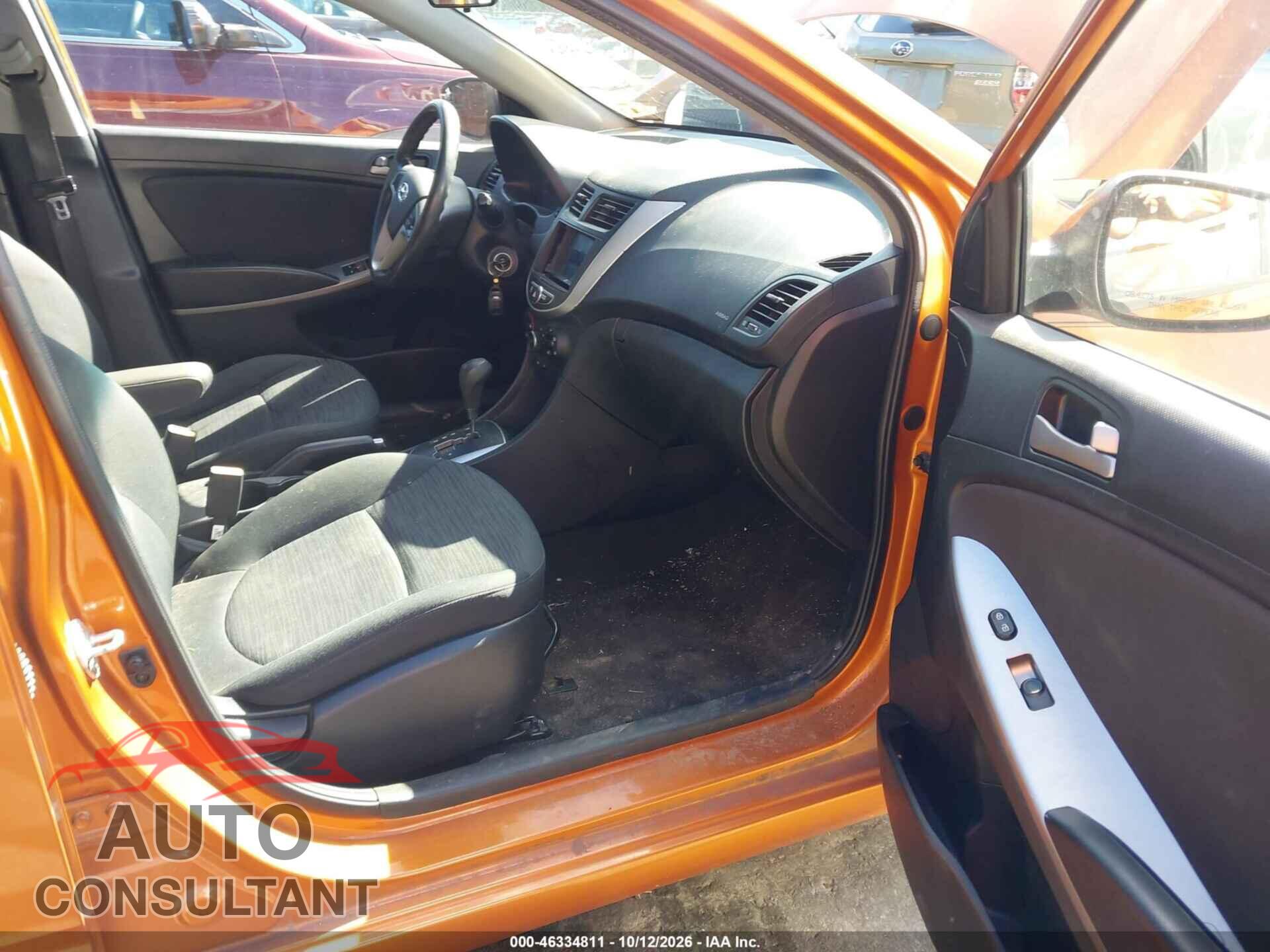 HYUNDAI ACCENT 2015 - KMHCT5AE1FU215783