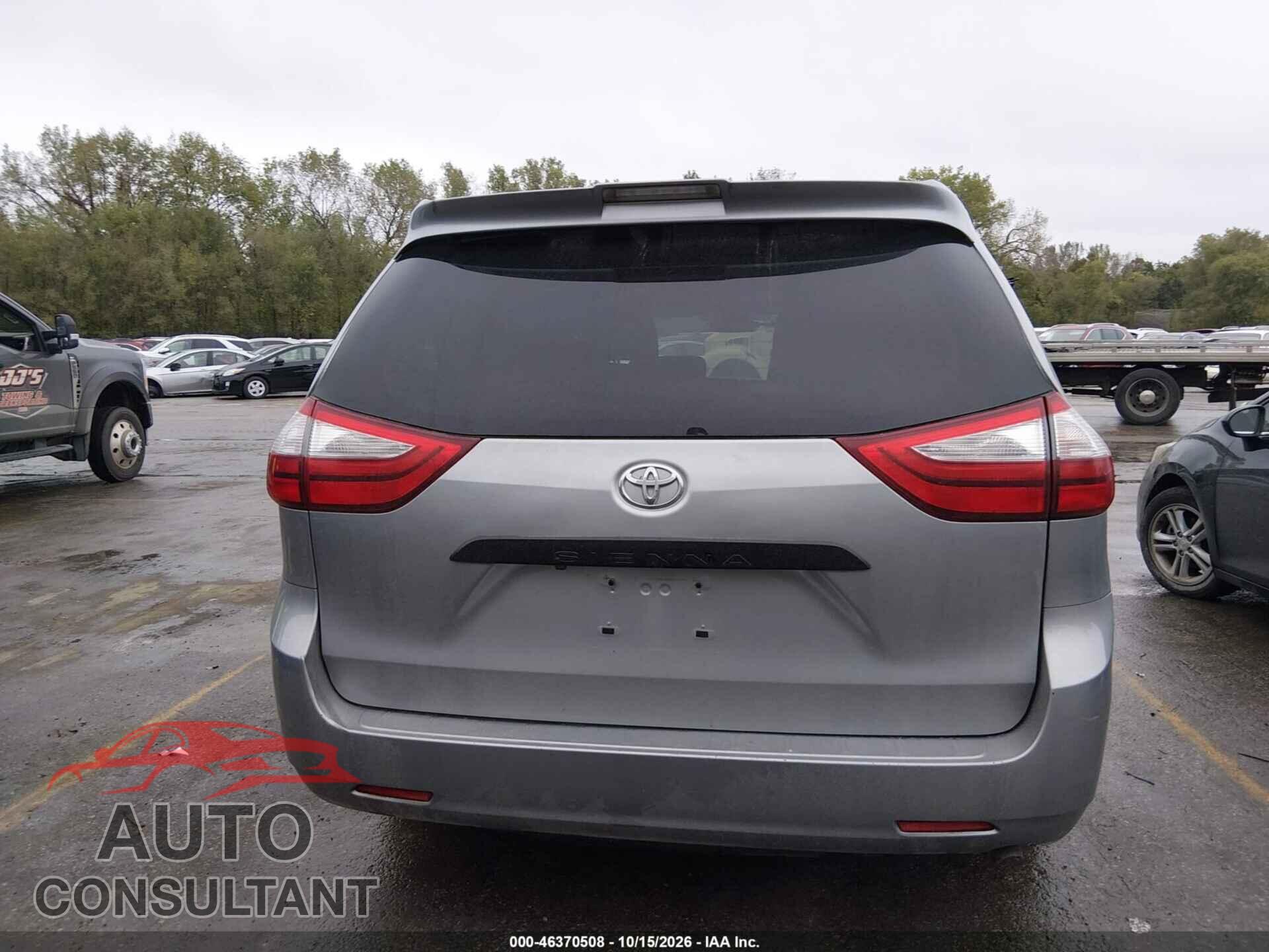 TOYOTA SIENNA 2018 - 5TDZZ3DC3JS944313