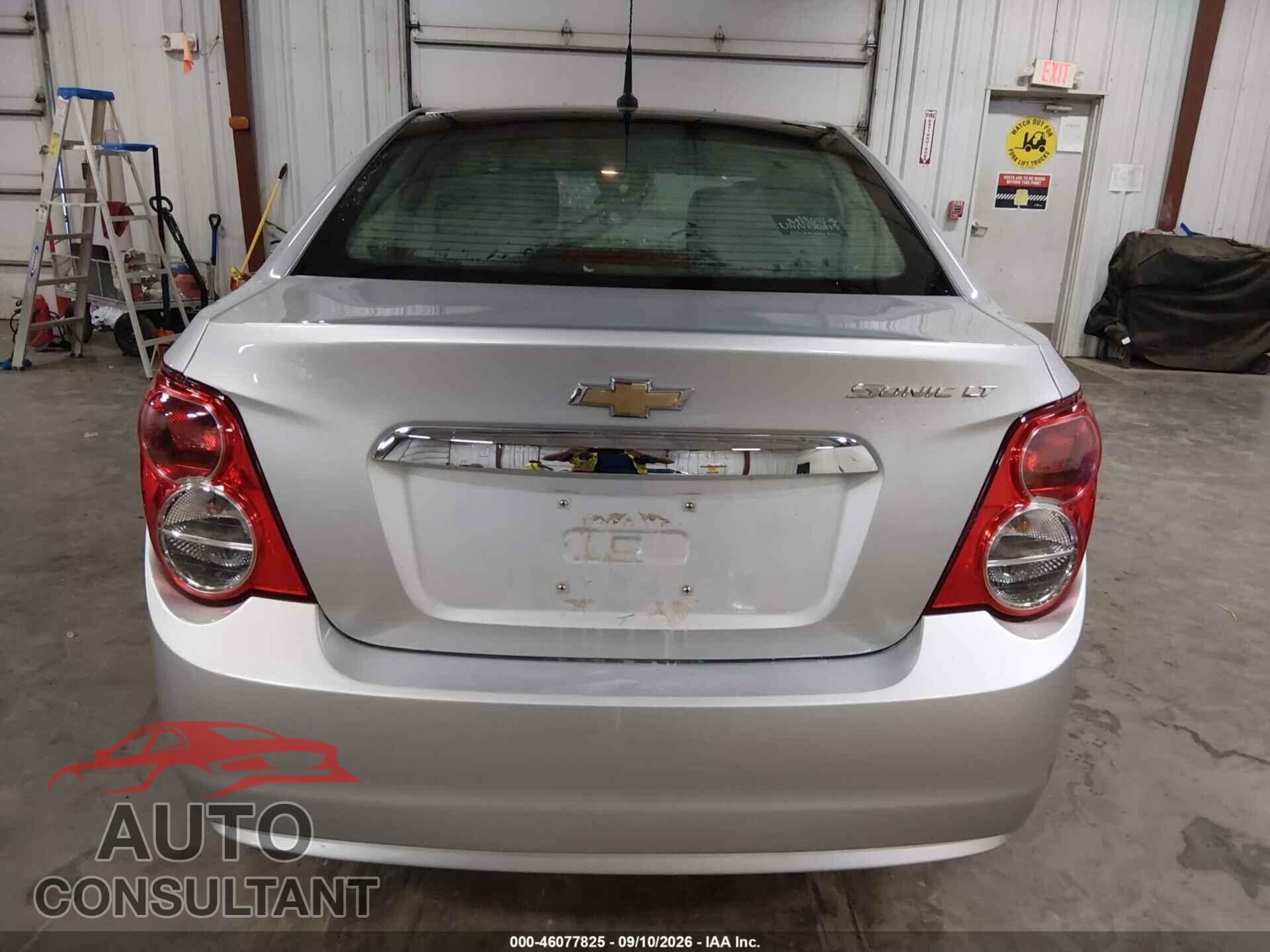 CHEVROLET SONIC 2014 - 1G1JC5SH4E4147961