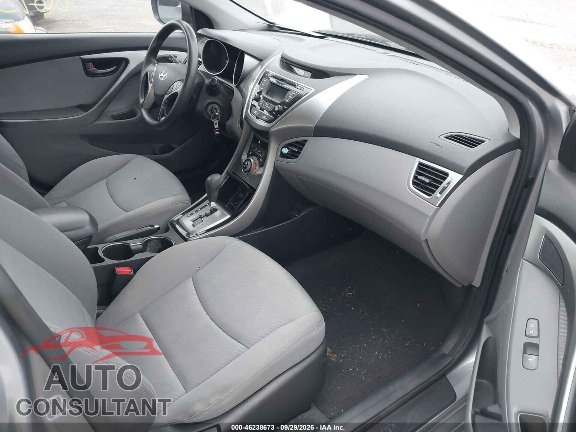 HYUNDAI ELANTRA 2013 - KMHDH4AE2DU927989