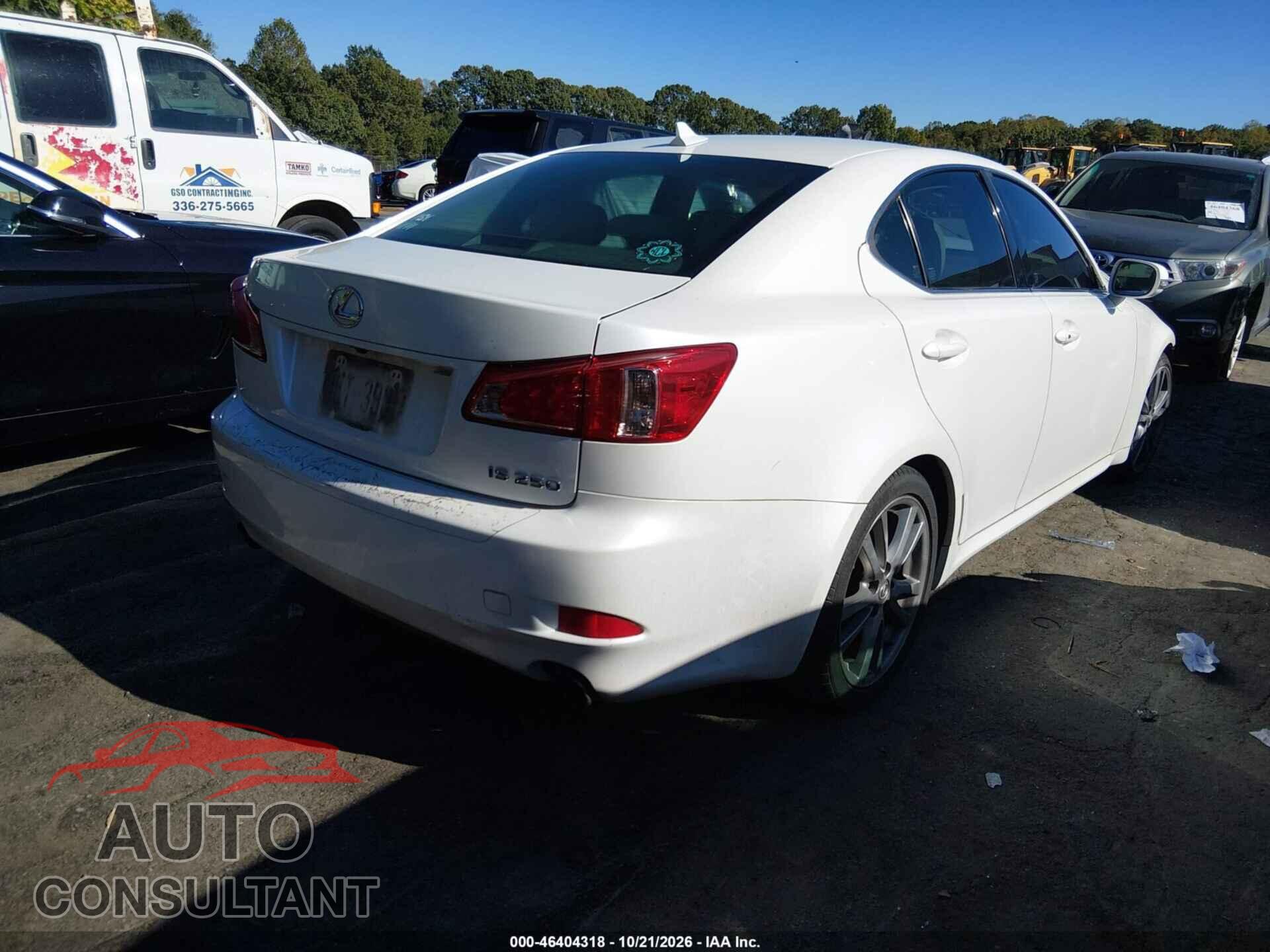 LEXUS IS 2011 - JTHBF5C28B5143672