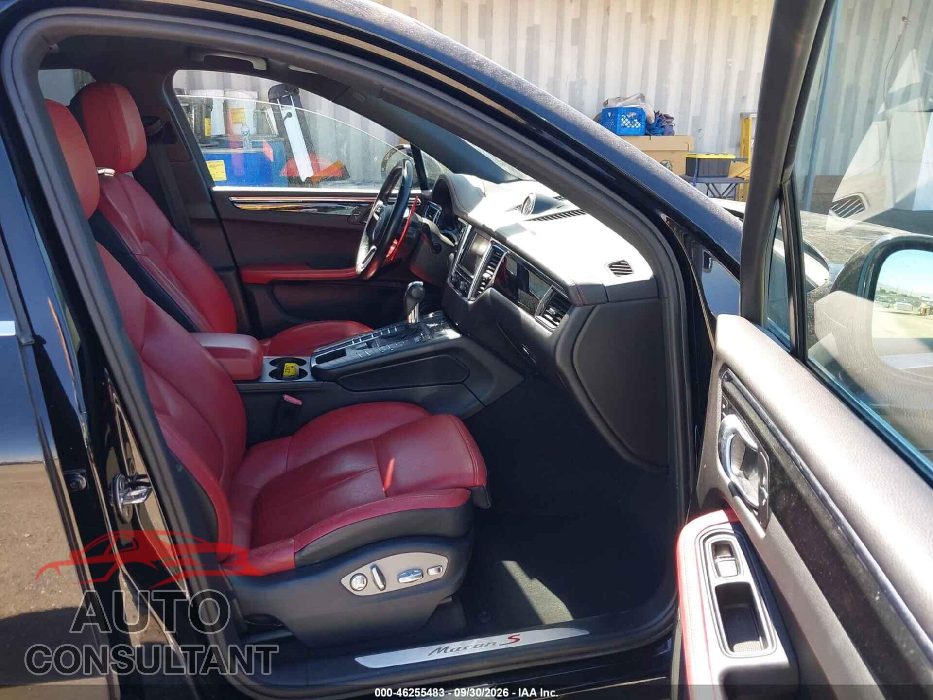 PORSCHE MACAN 2015 - WP1AB2A5XFLB67573