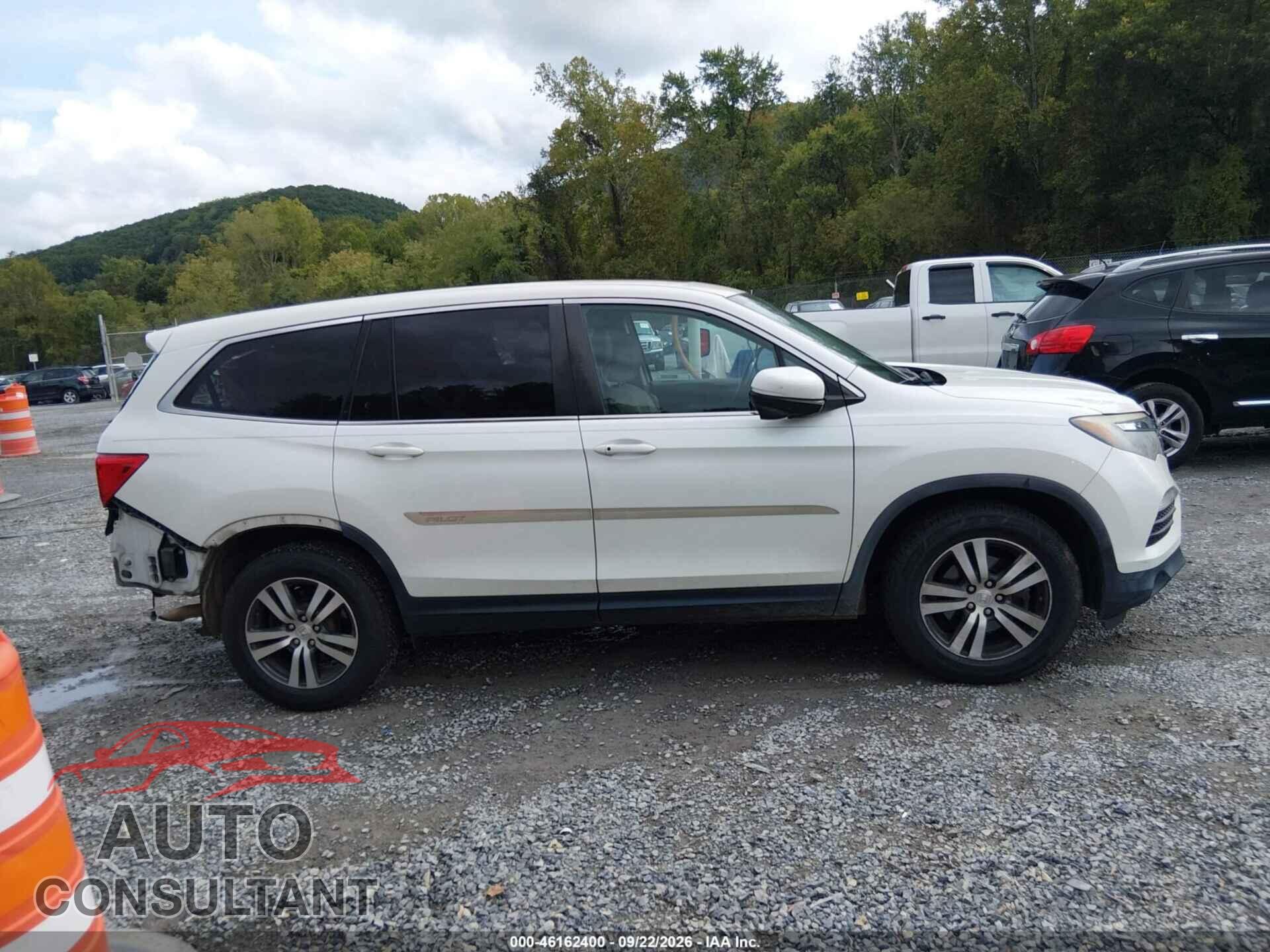 HONDA PILOT 2017 - 5FNYF6H81HB096233