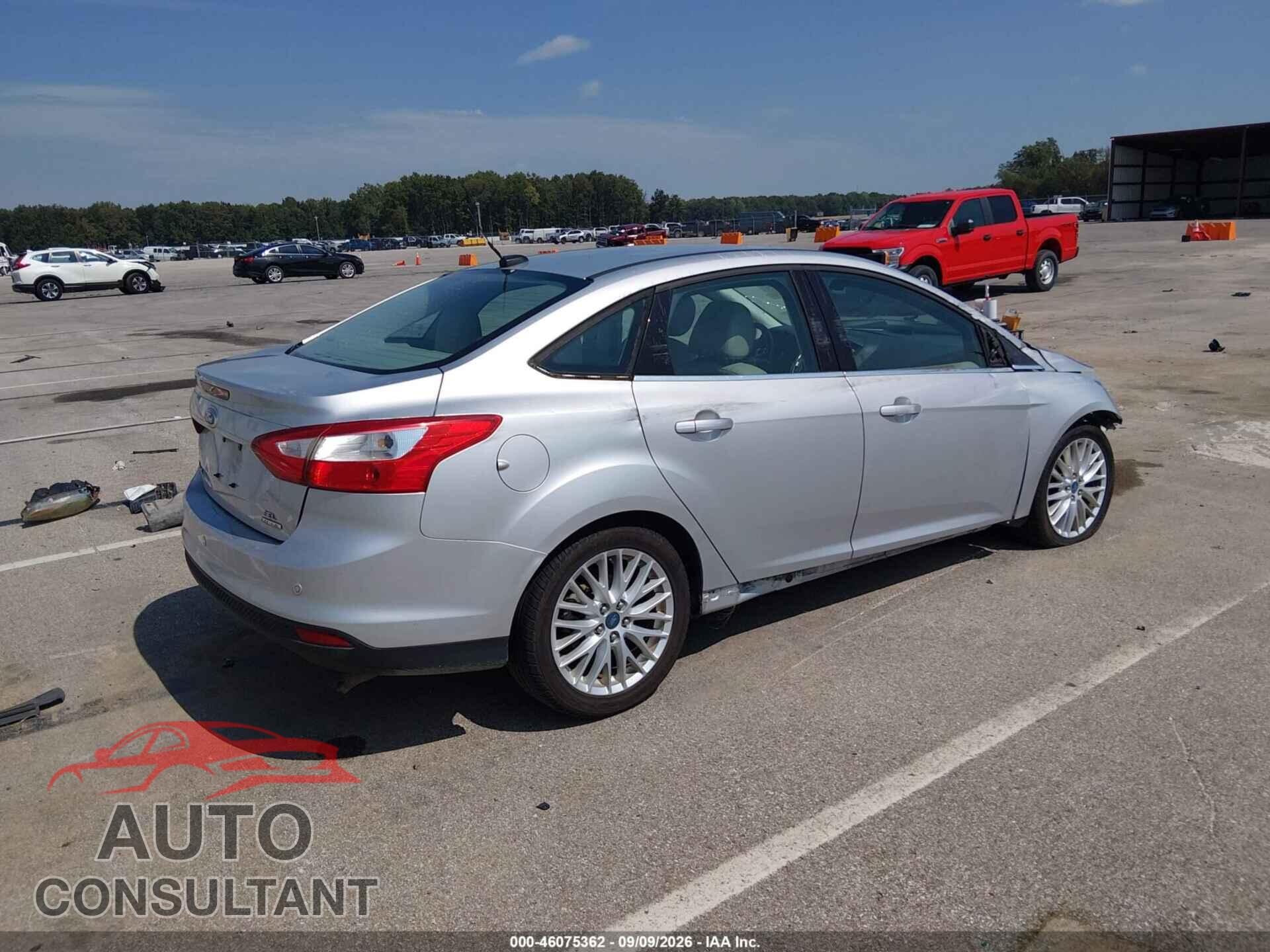 FORD FOCUS 2012 - 1FAHP3H24CL461832