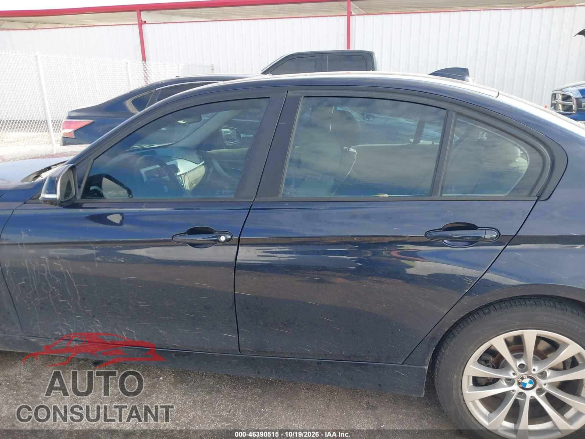 BMW 320I 2016 - WBA8E1G52GNT35220