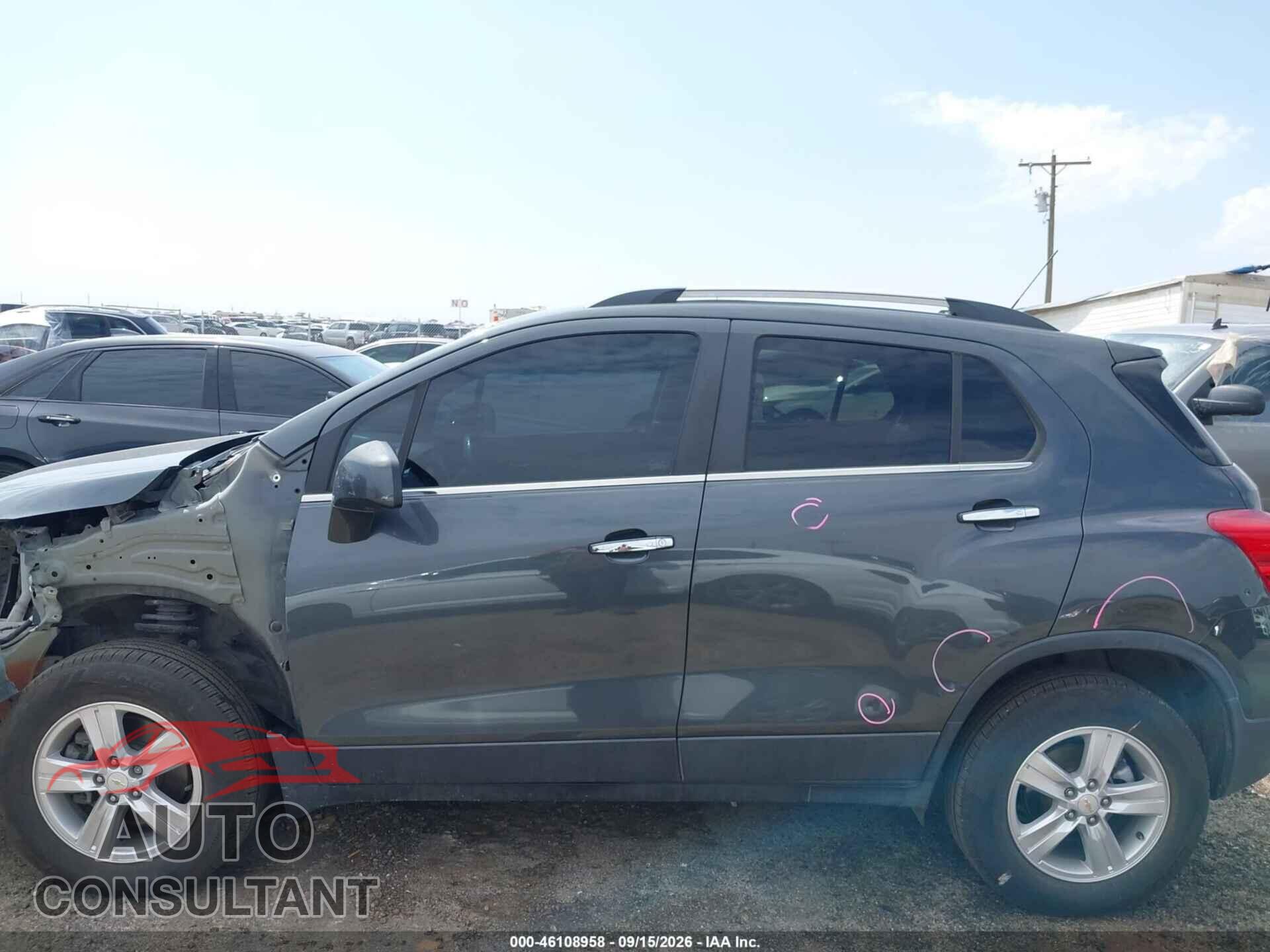 CHEVROLET TRAX 2018 - KL7CJPSB2JB574877