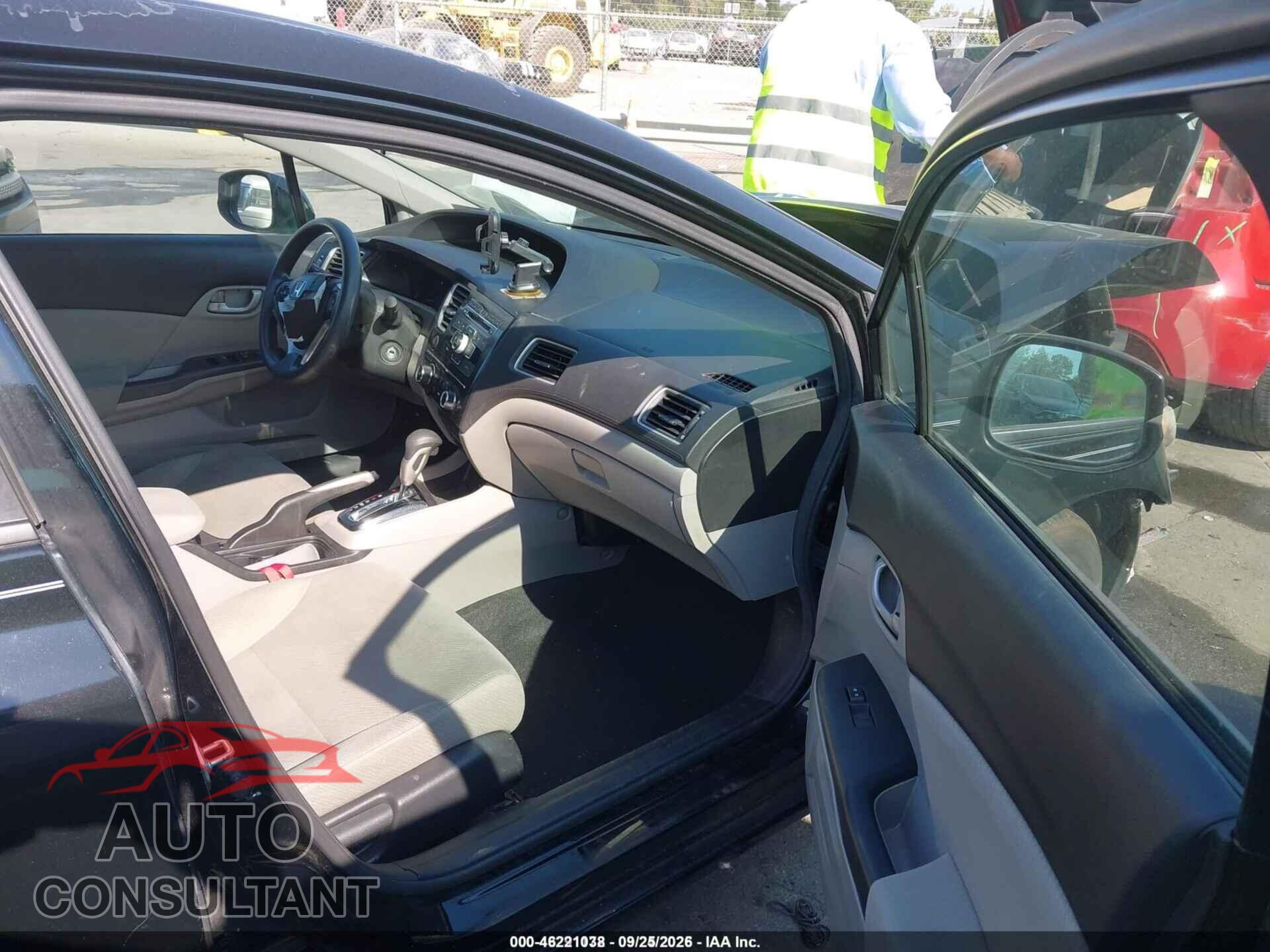 HONDA CIVIC 2013 - 19XFB2F58DE019590