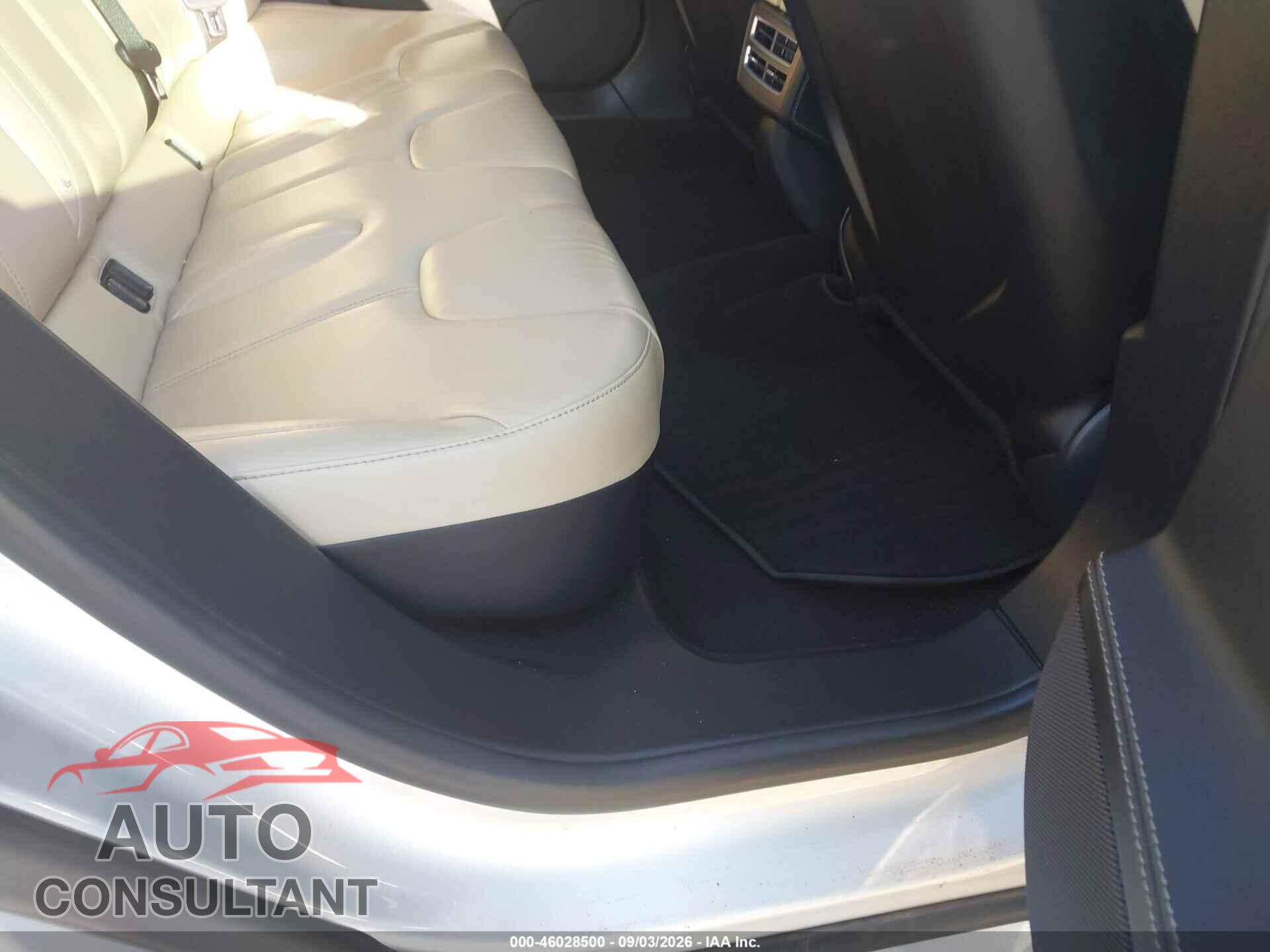 TESLA MODEL S 2015 - 5YJSA1H21FFP73300