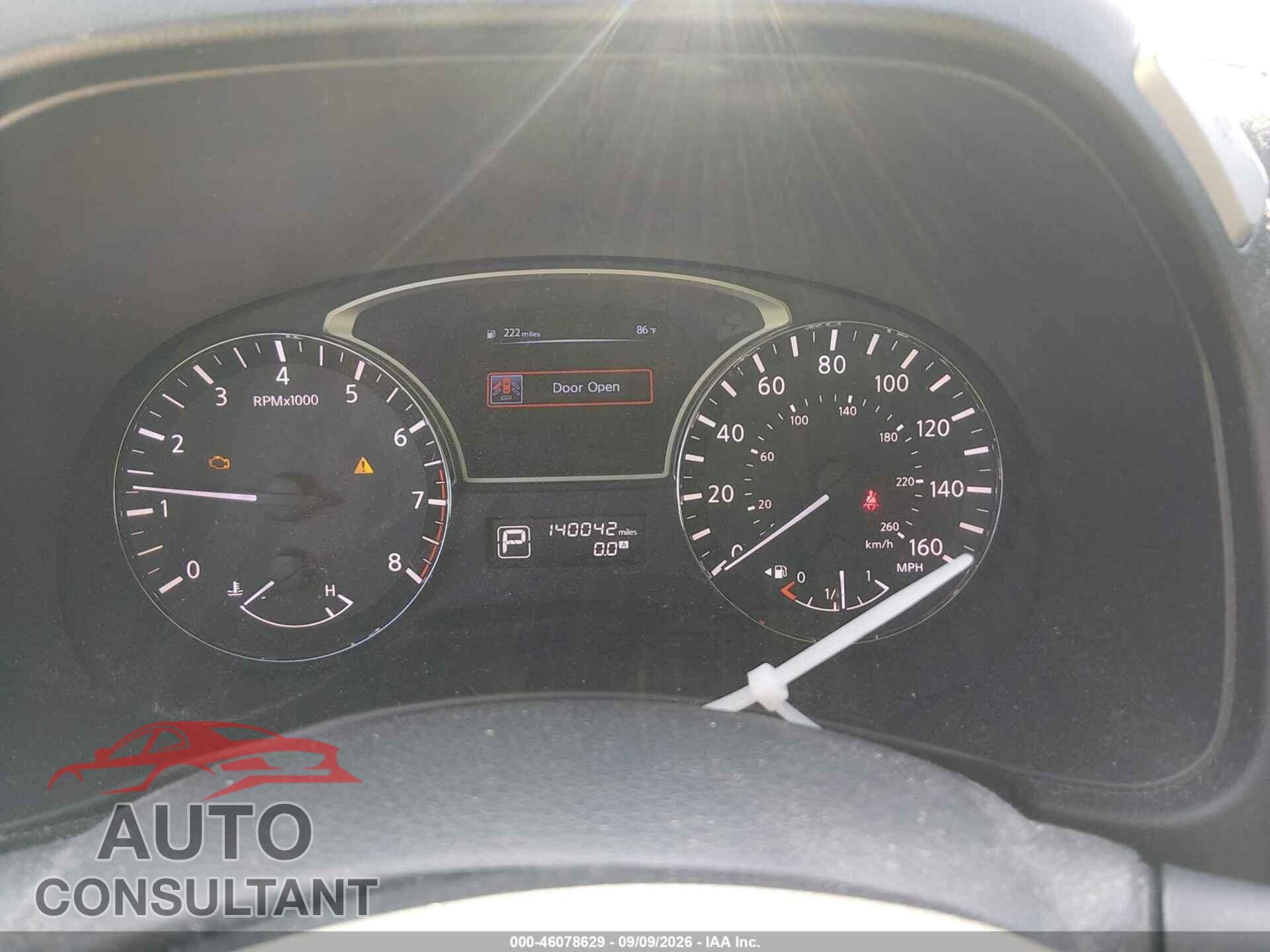 NISSAN PATHFINDER 2014 - 5N1AR2MN8EC667718
