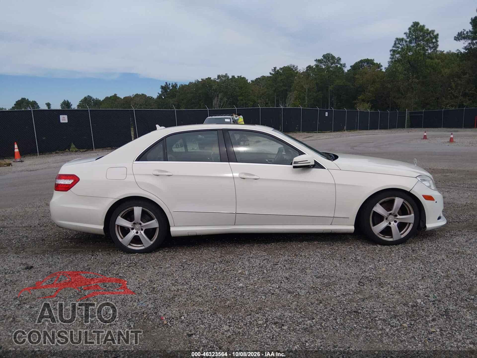 MERCEDES-BENZ E 350 2011 - WDDHF8HB2BA403096