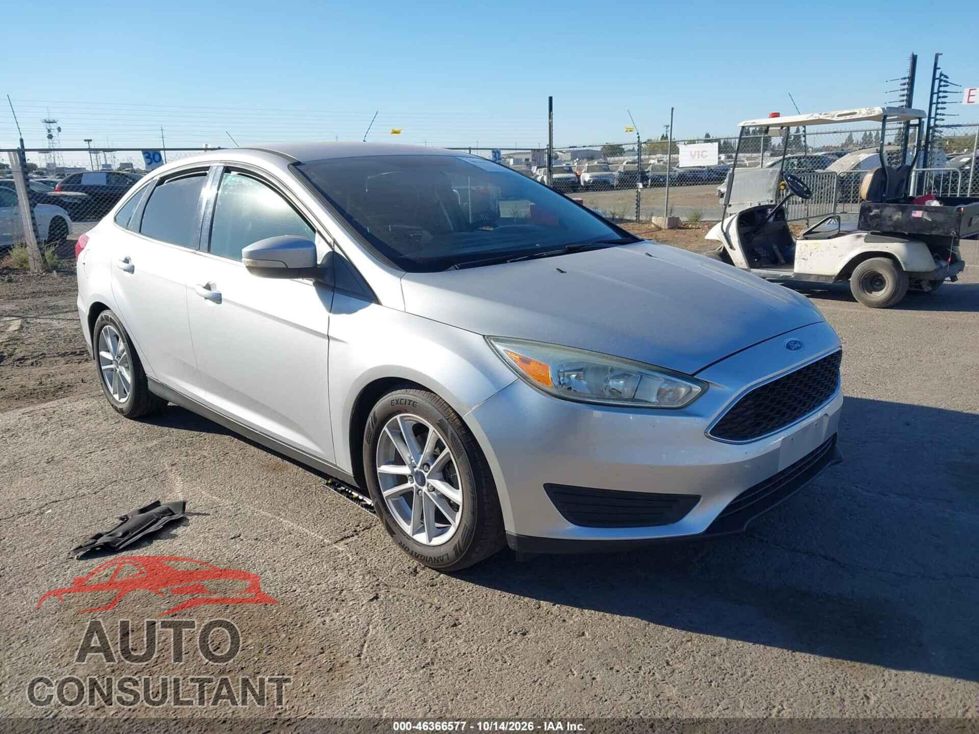 FORD FOCUS 2015 - 1FADP3F21FL245135