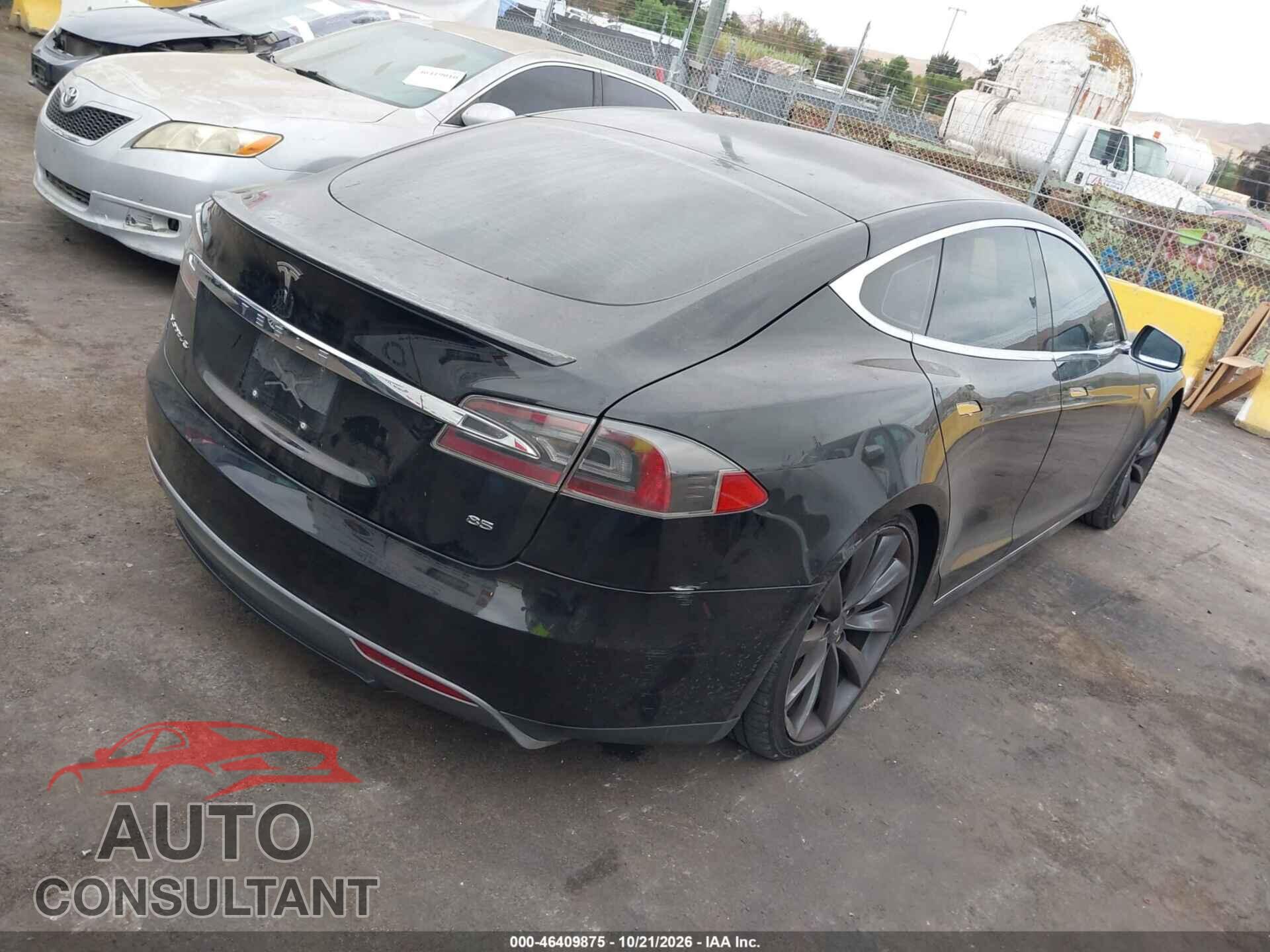 TESLA MODEL S 2013 - 5YJSA1CN1DFP09921