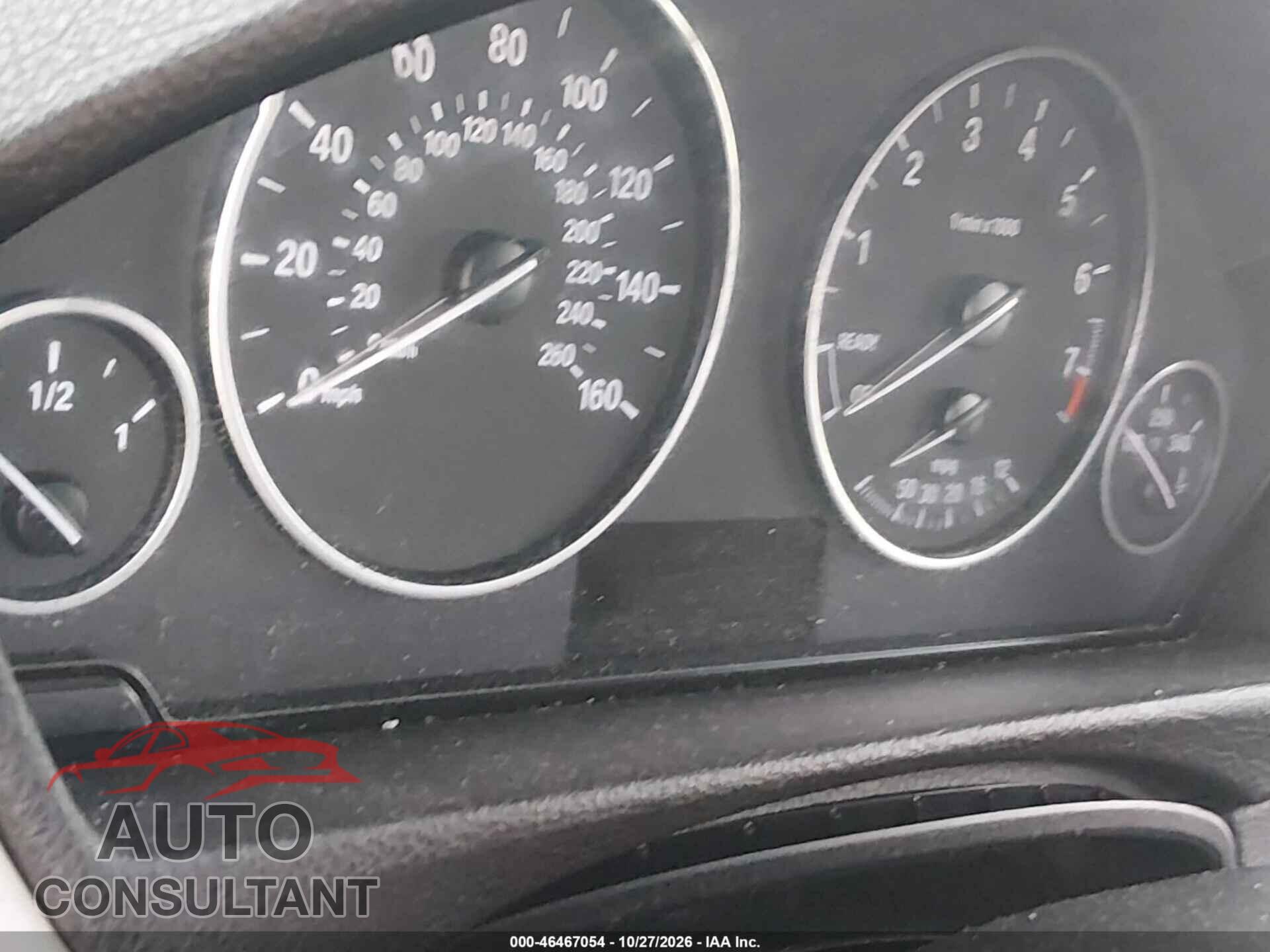 BMW 320I 2015 - WBA3B1C57FK138889