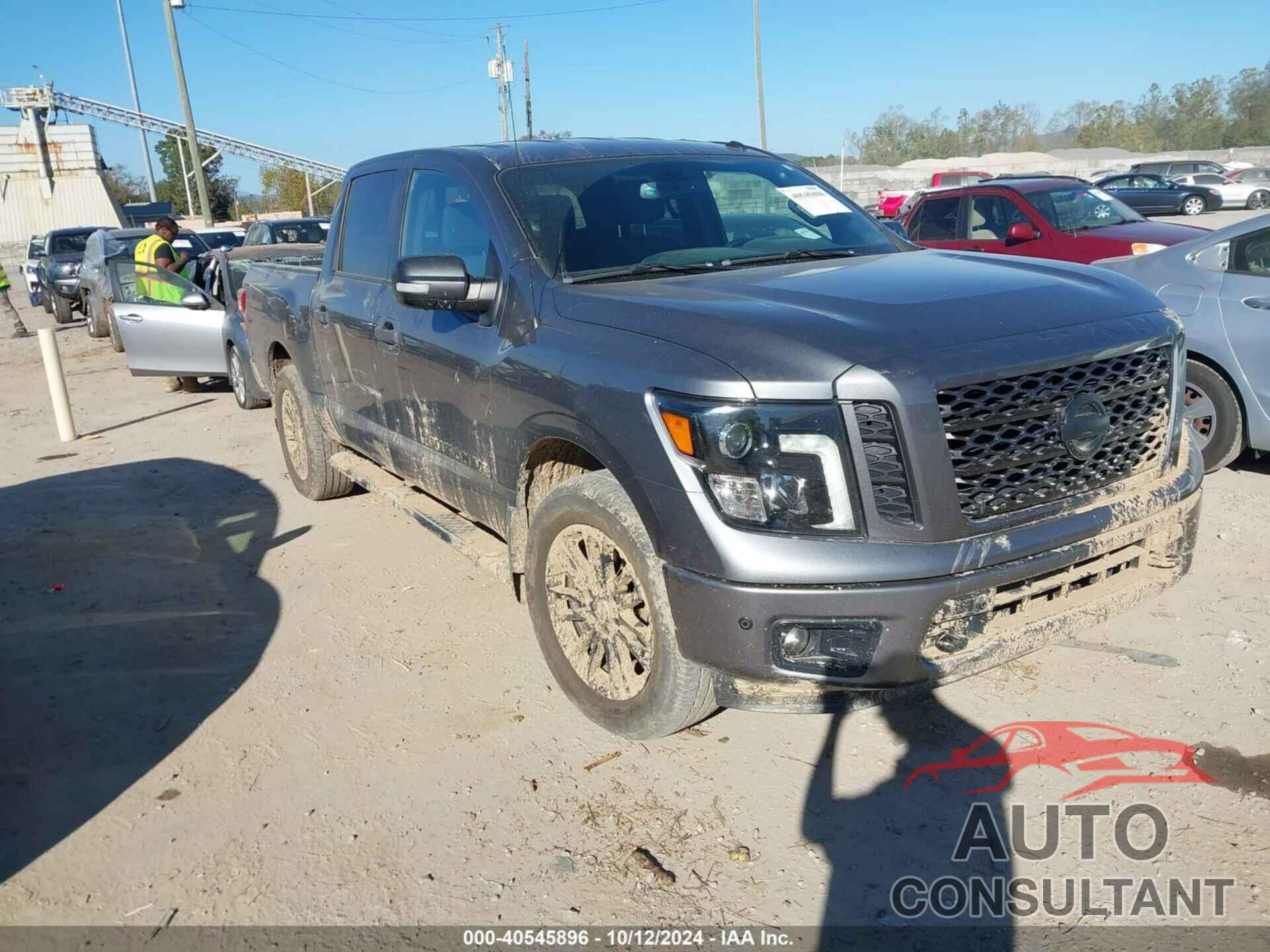 NISSAN TITAN 2018 - 1N6AA1E53JN550242