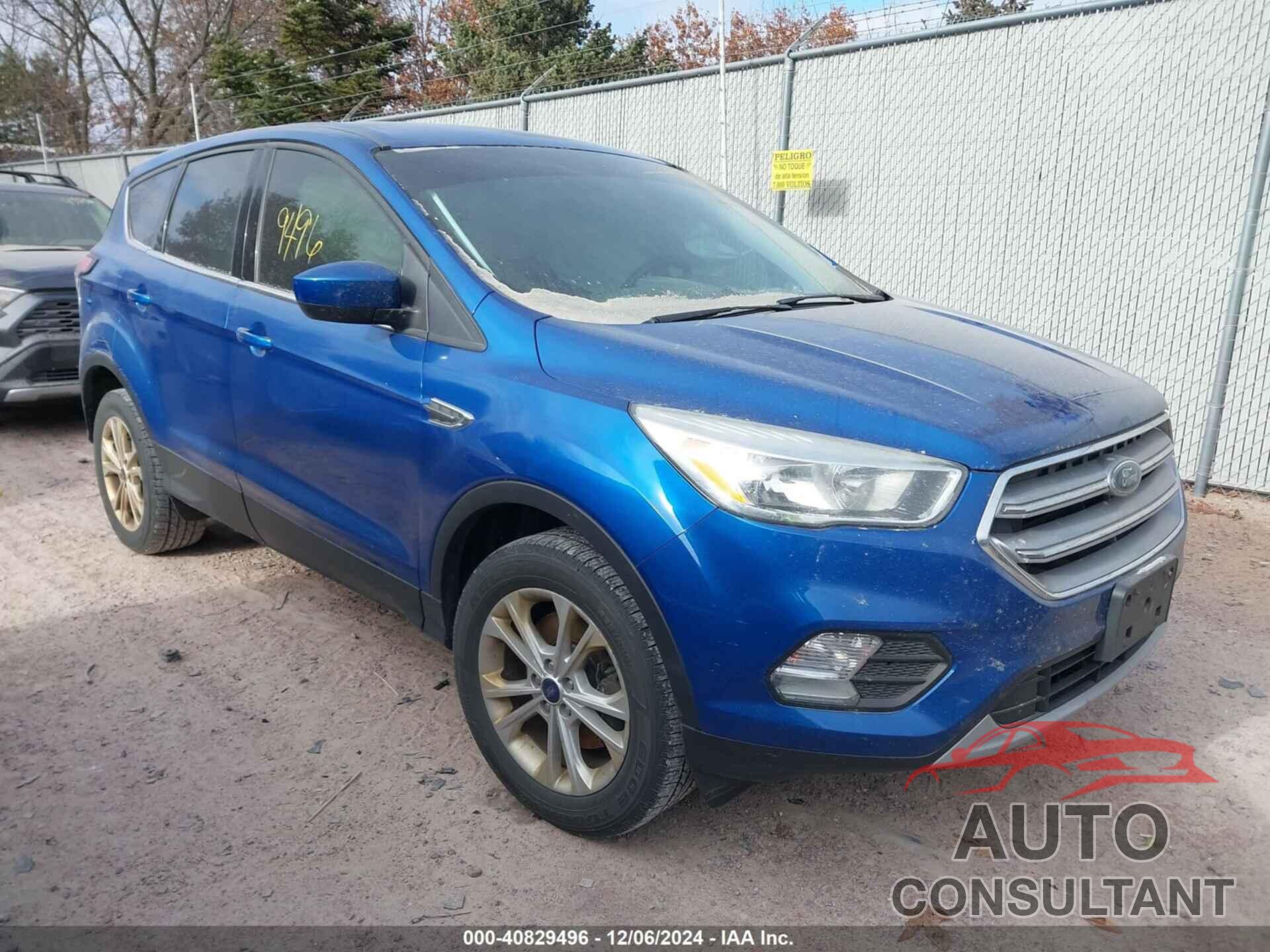 FORD ESCAPE 2017 - 1FMCU9GD0HUC32497