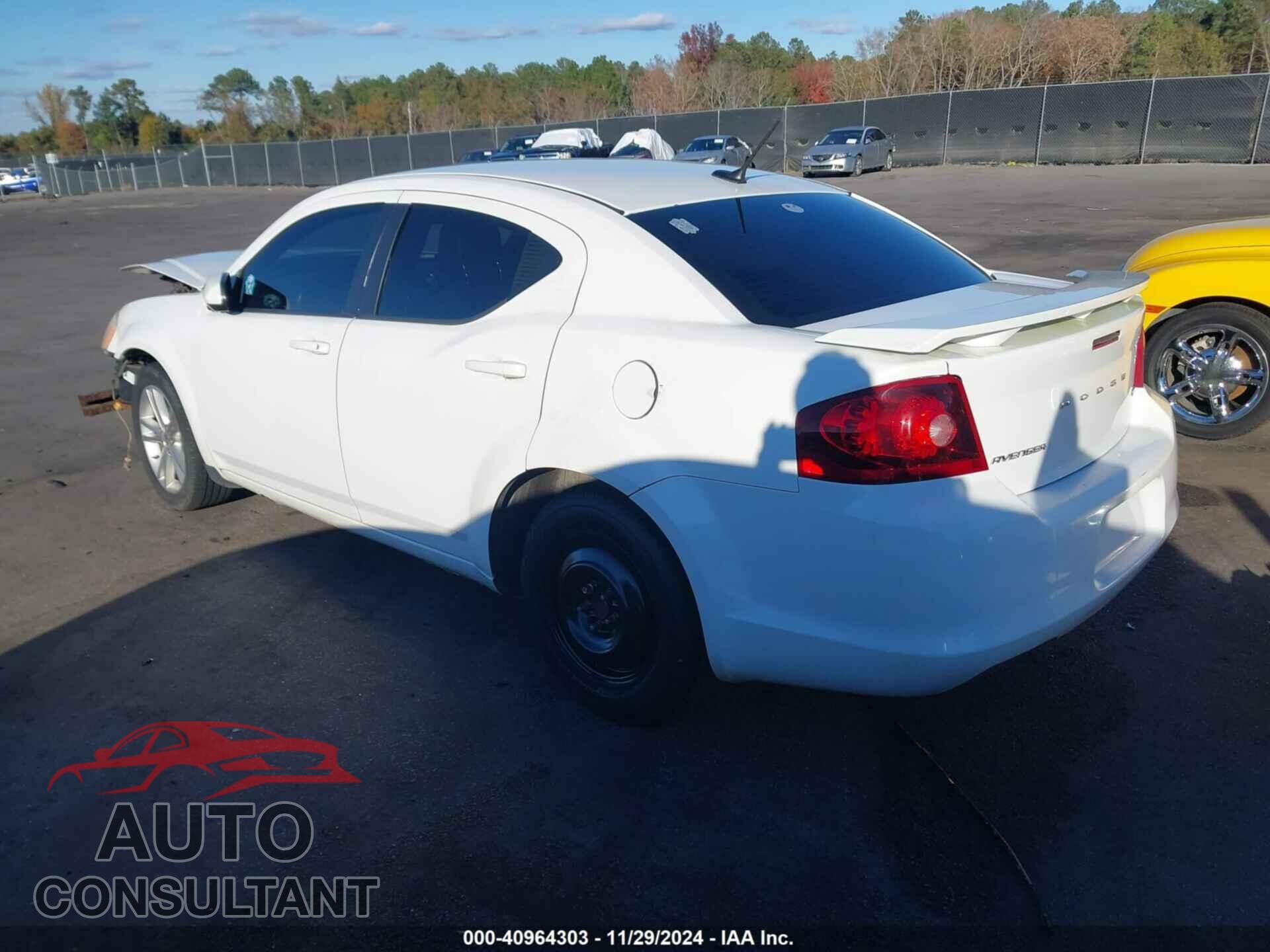 DODGE AVENGER 2011 - 1B3BD1FB5BN561569