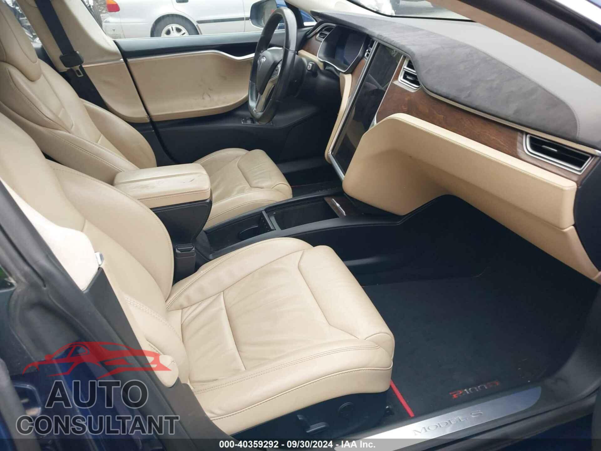 TESLA MODEL S 2017 - 5YJSA1E26HF205566
